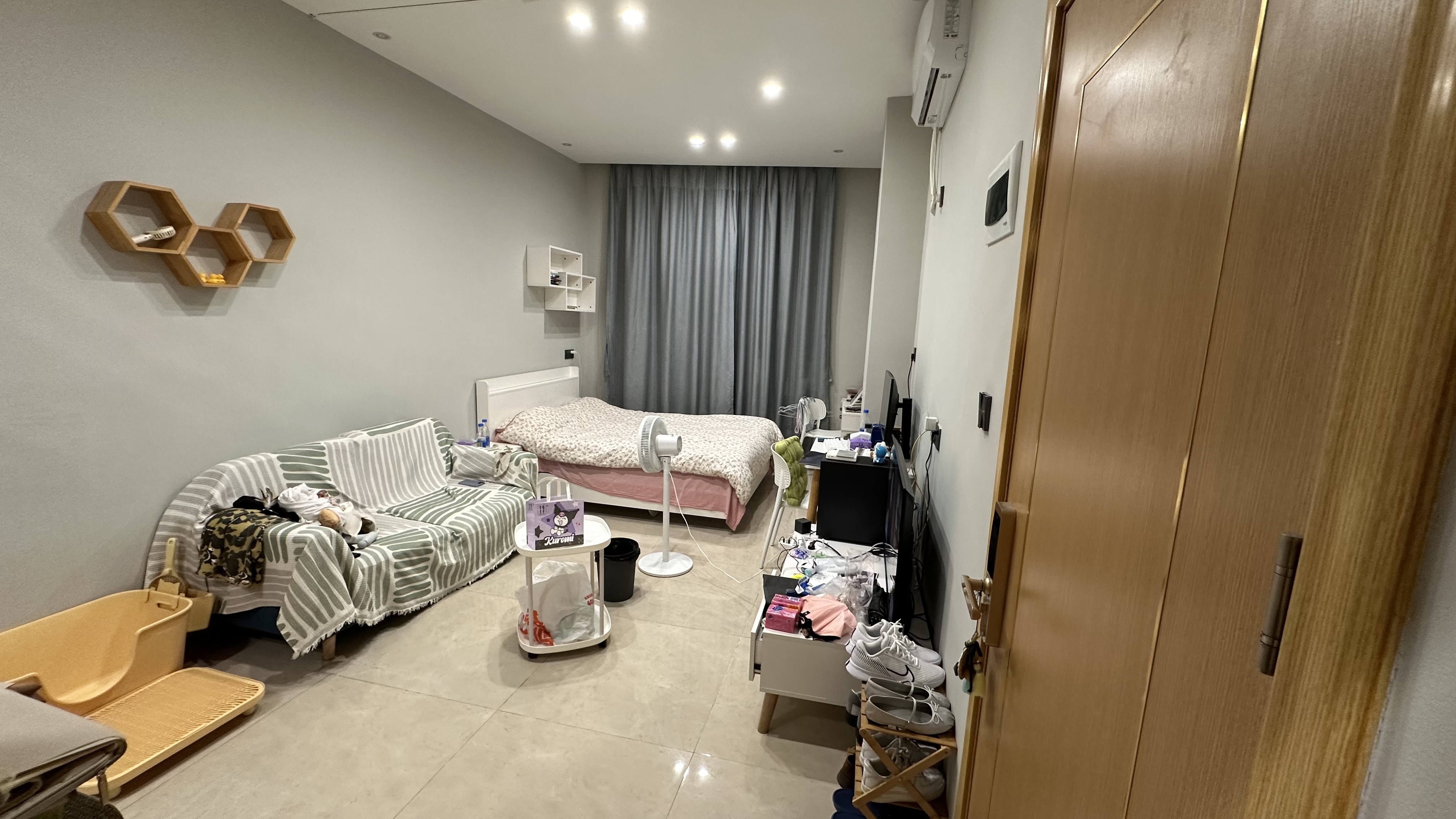 坪洲径贝新村1号楼 随时看房·