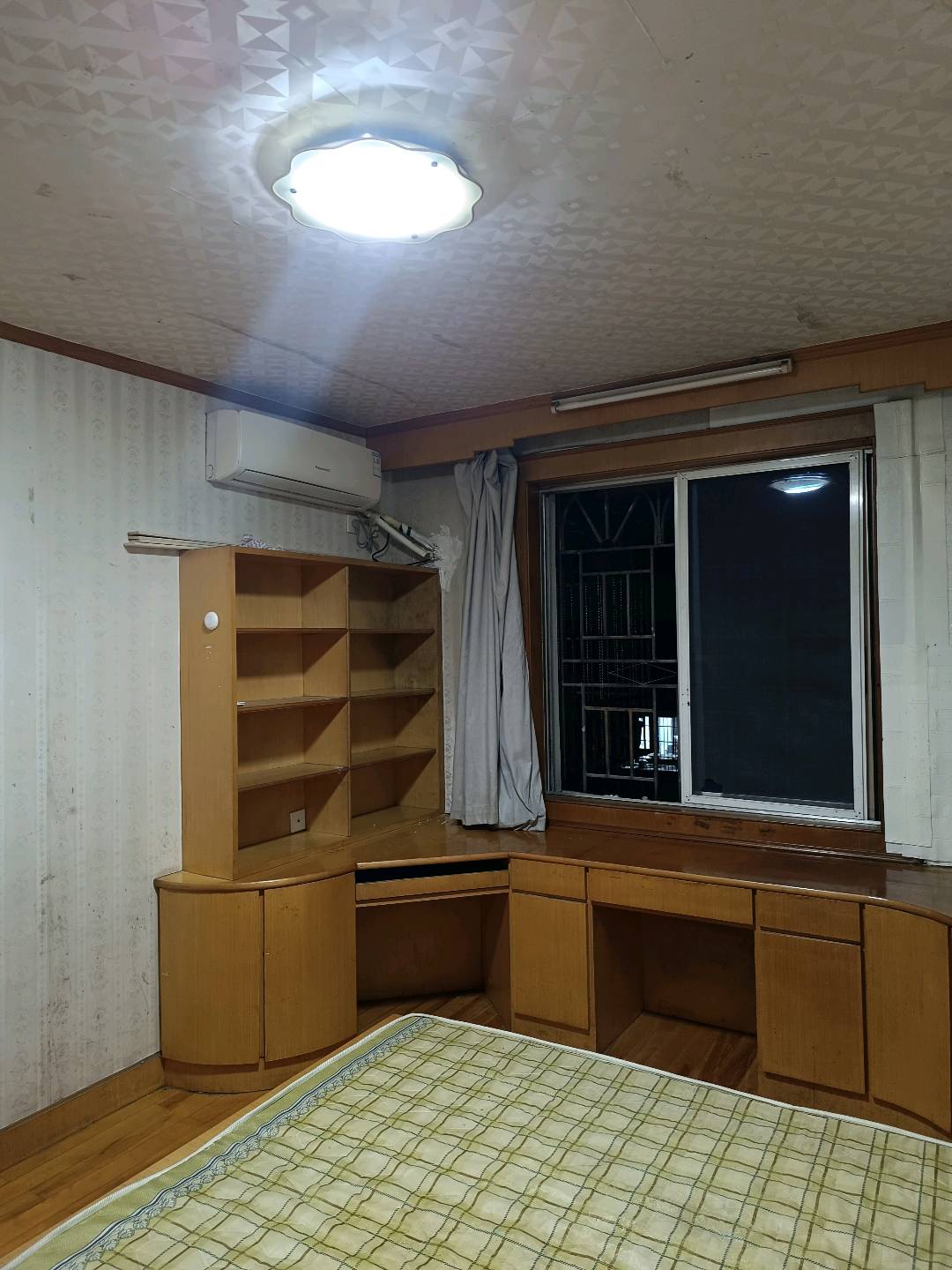 凤凰新村 随时看房·