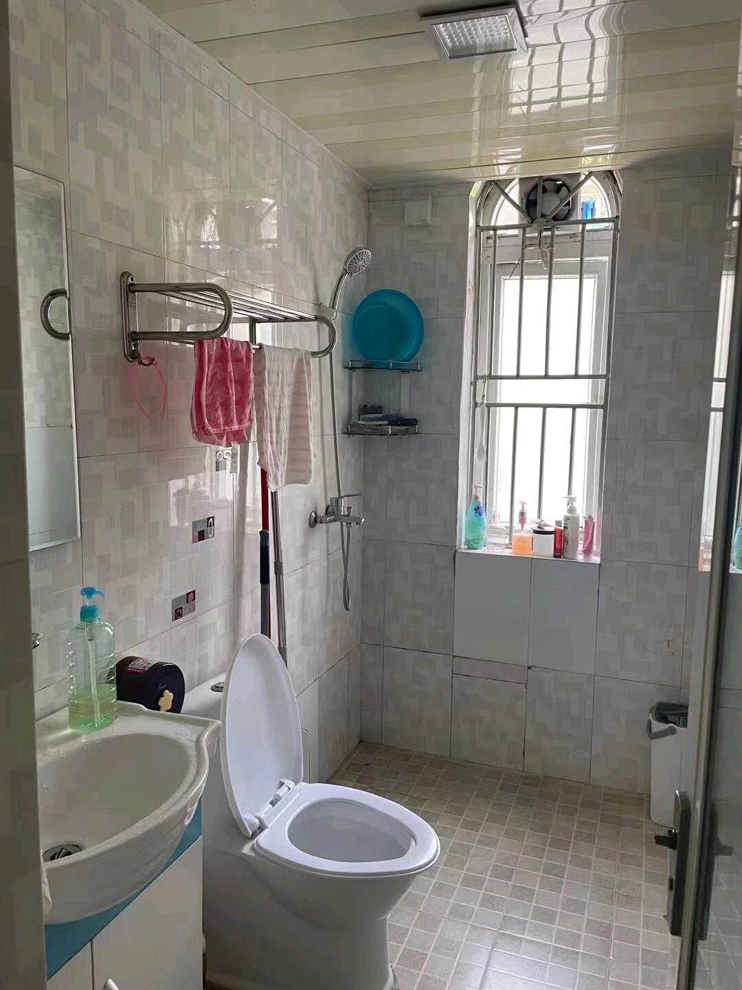 明珠花园 随时看房·