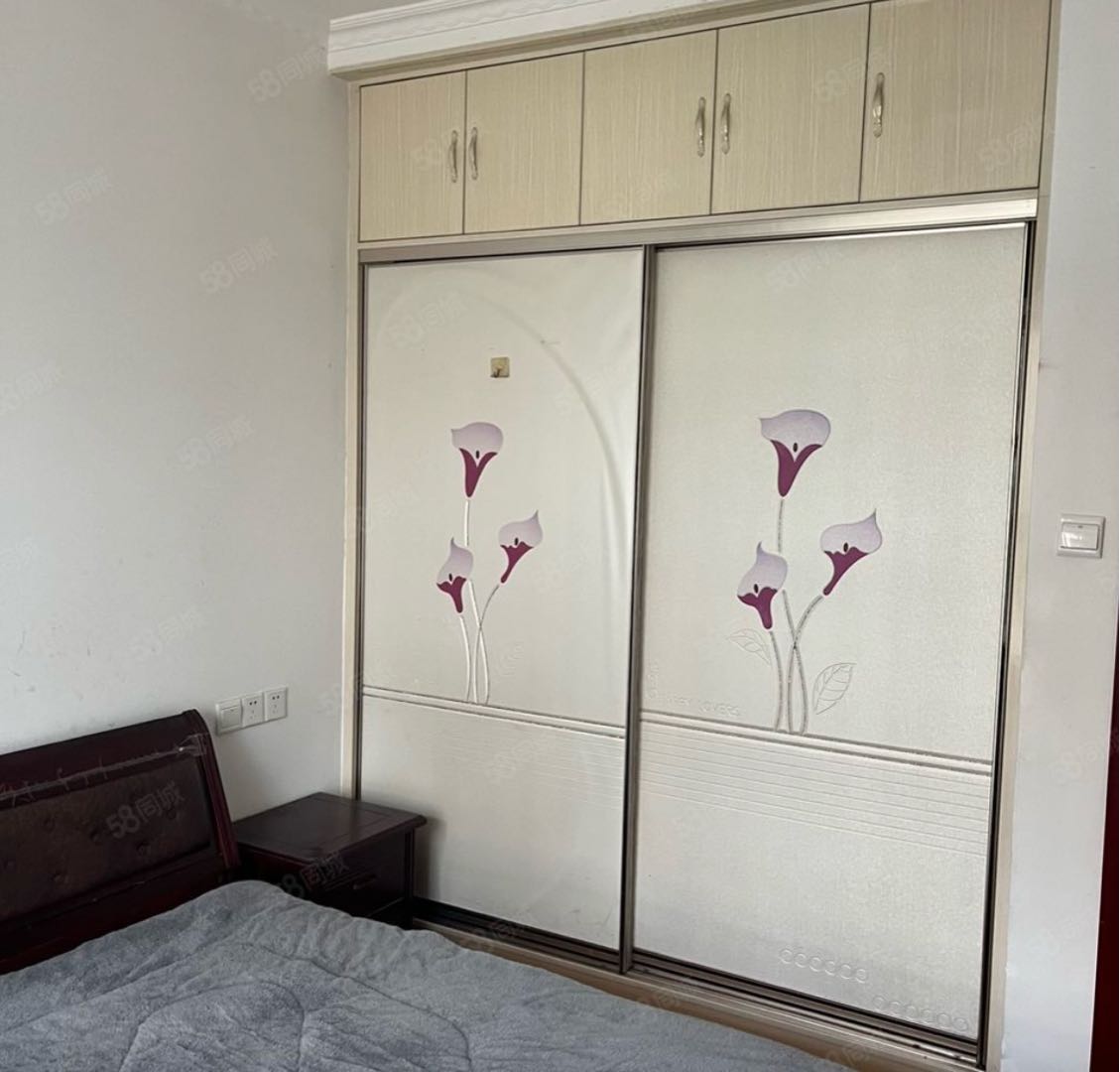 宜业院 2居室 700元/月