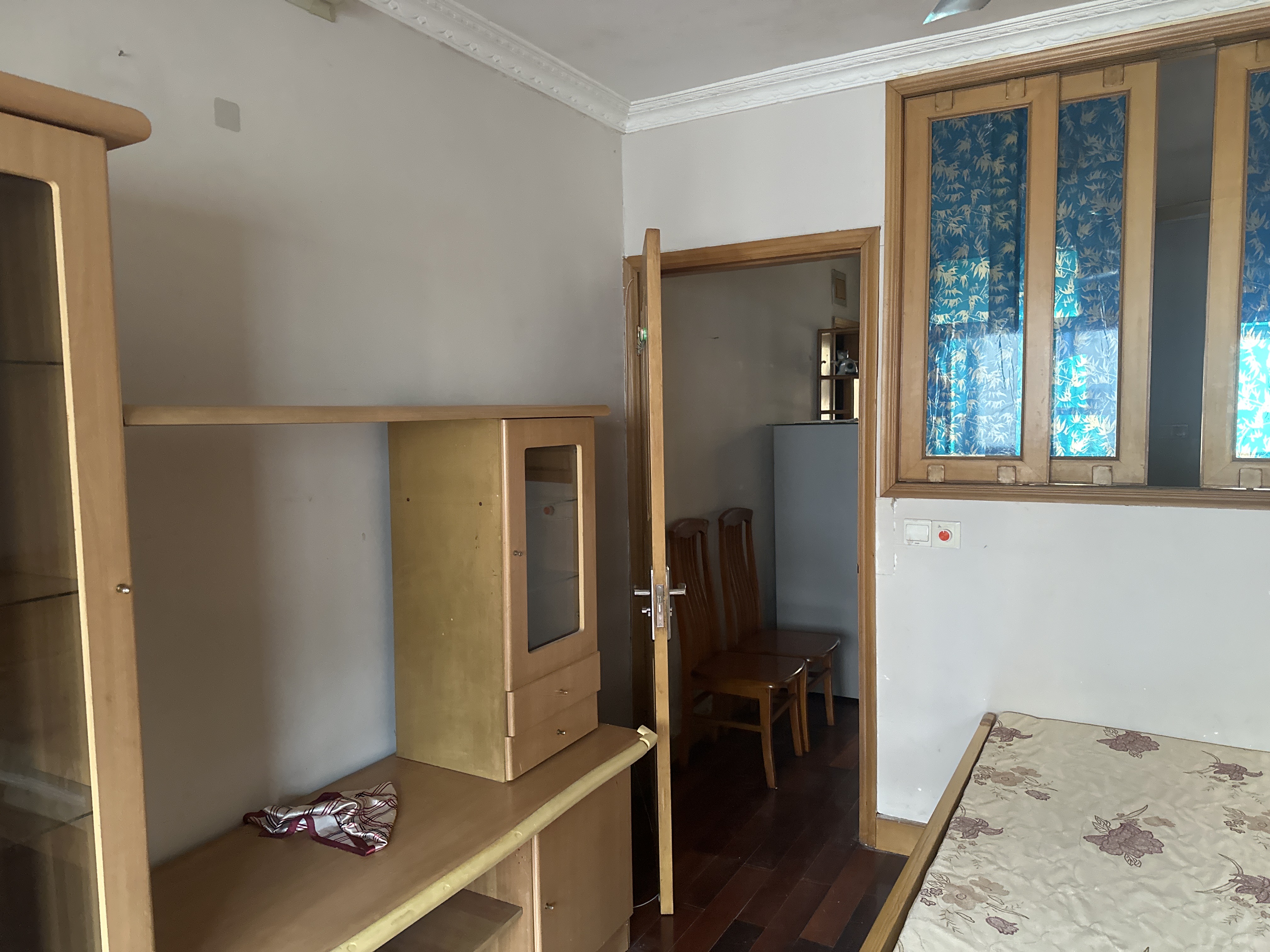 子长小区. 子长路77弄5号 随时看房·