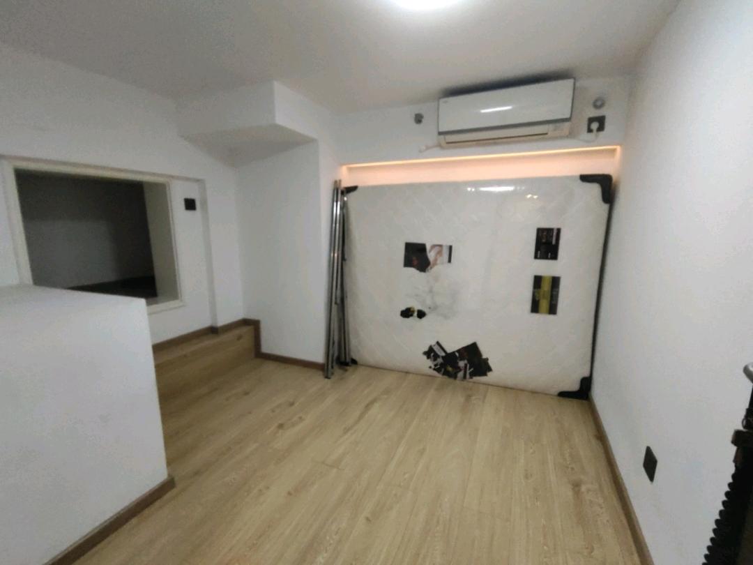 红山龙光玖钻 随时看房·