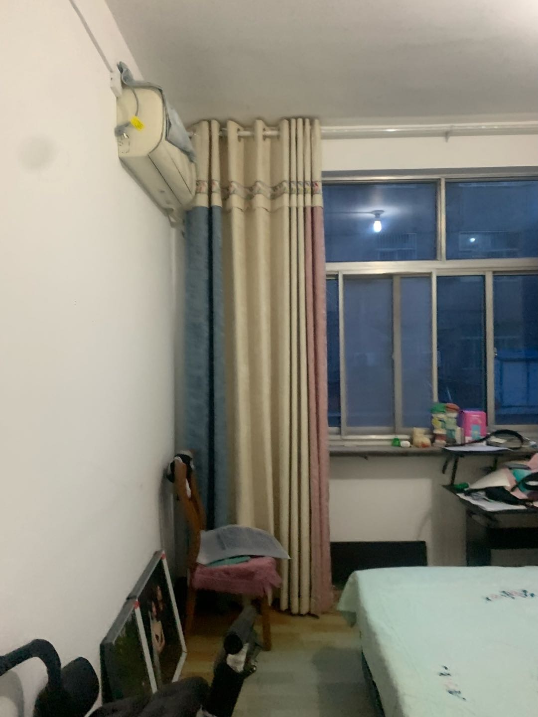 渭南市临渭区东风街市商务局家属院东段）