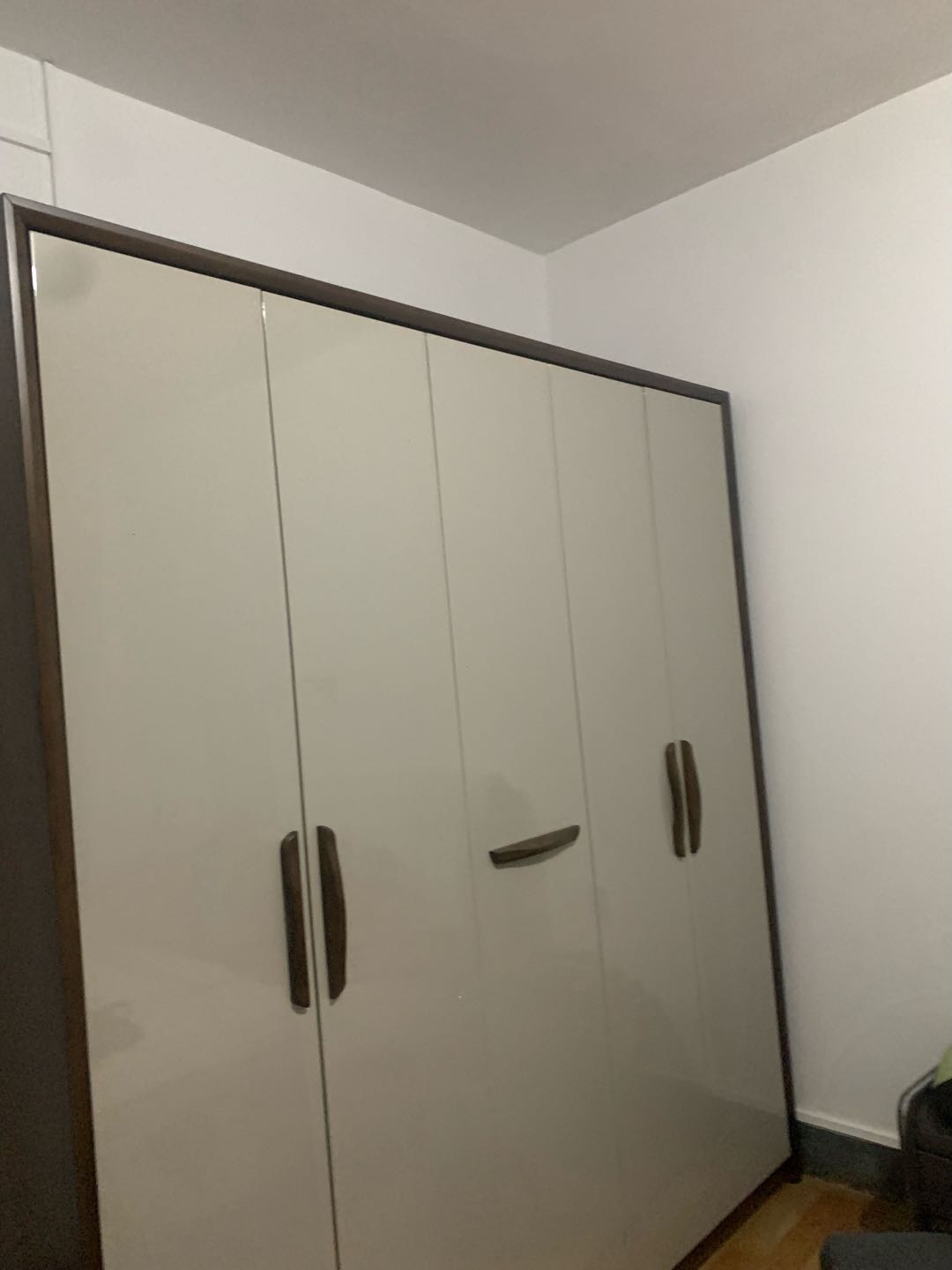 渭南市临渭区东风街市商务局家属院东段 随时看房·