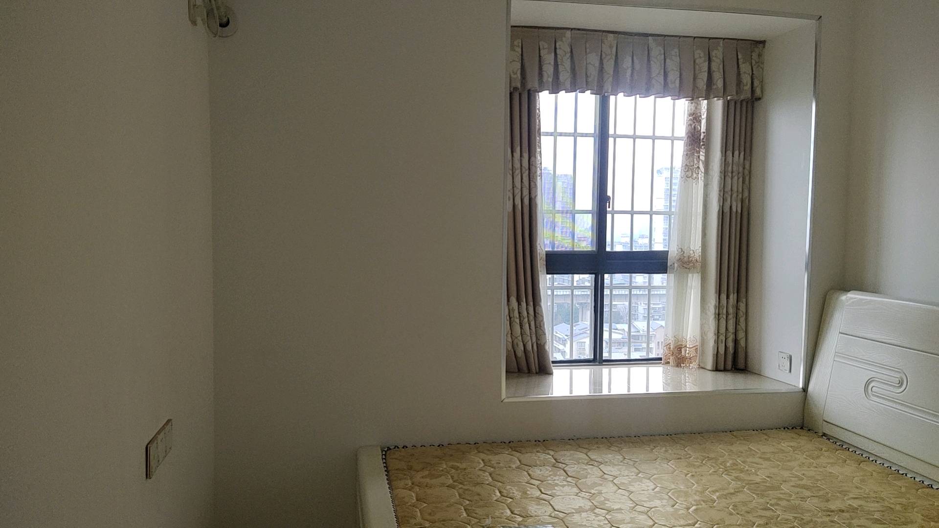 H宏桥小区 随时看房·