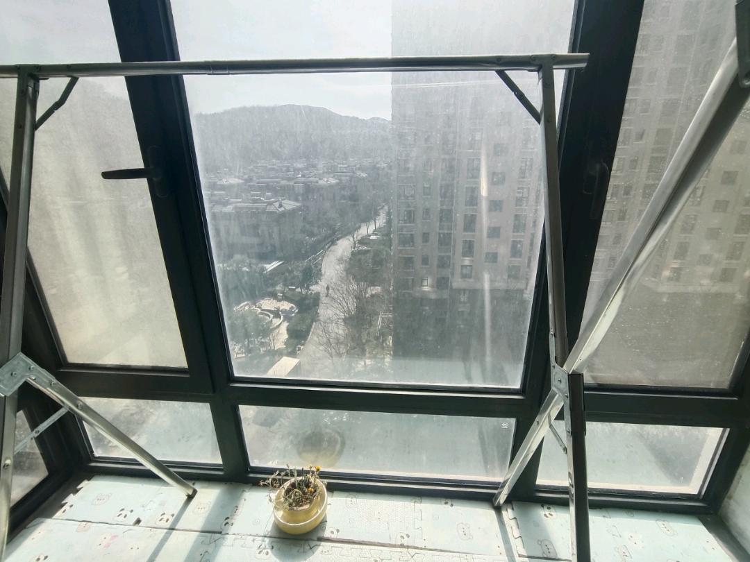 名士豪庭二区 随时看房·