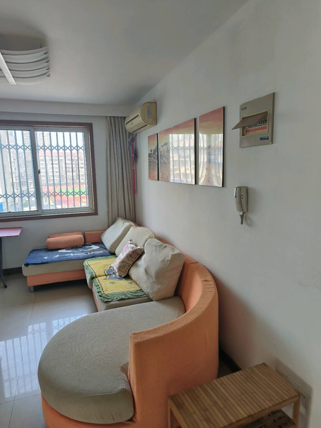 怡安花苑 3居室 2550元/月