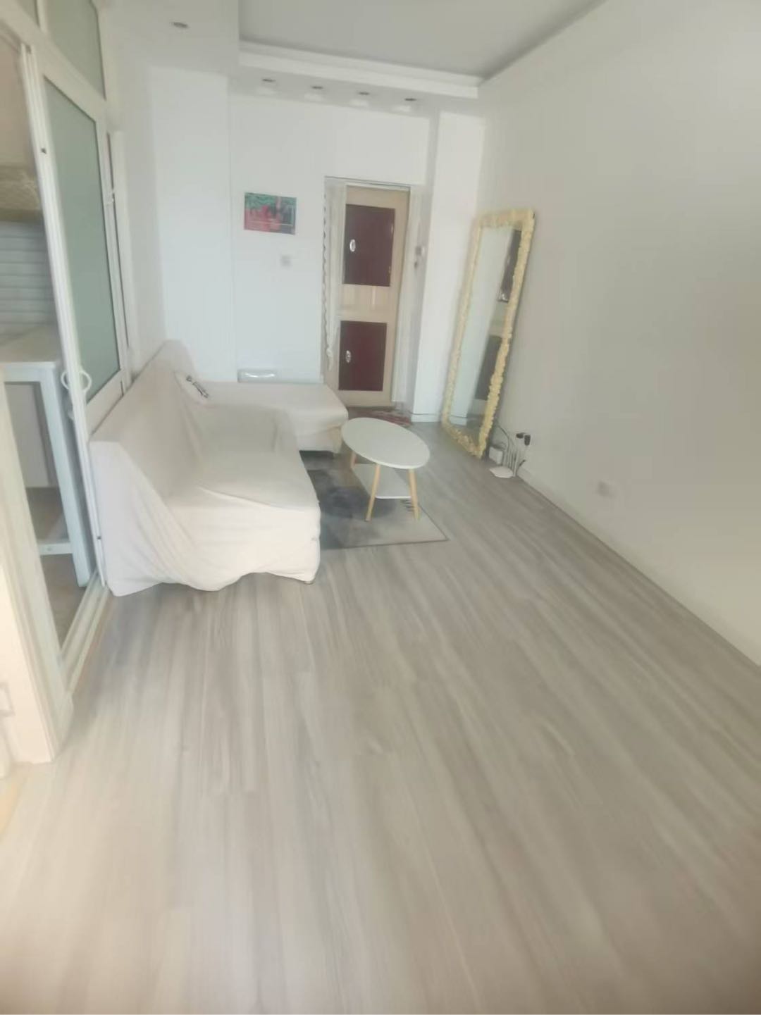 海鹰大厦 2居室 1200元/月
