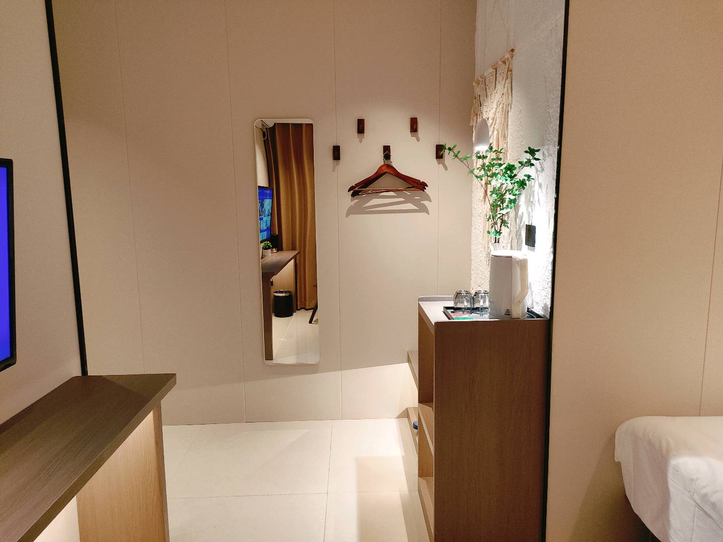 世纪新村 随时看房·