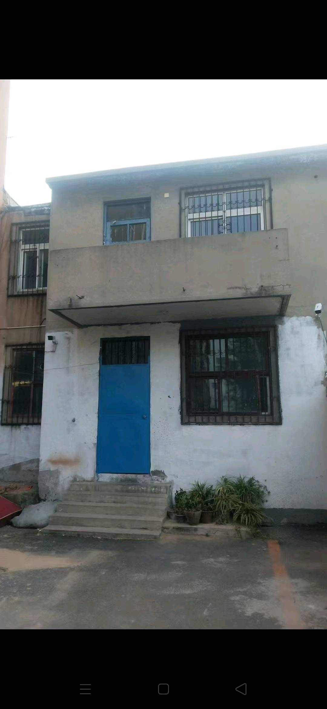 五金仓库家属院 随时看房·