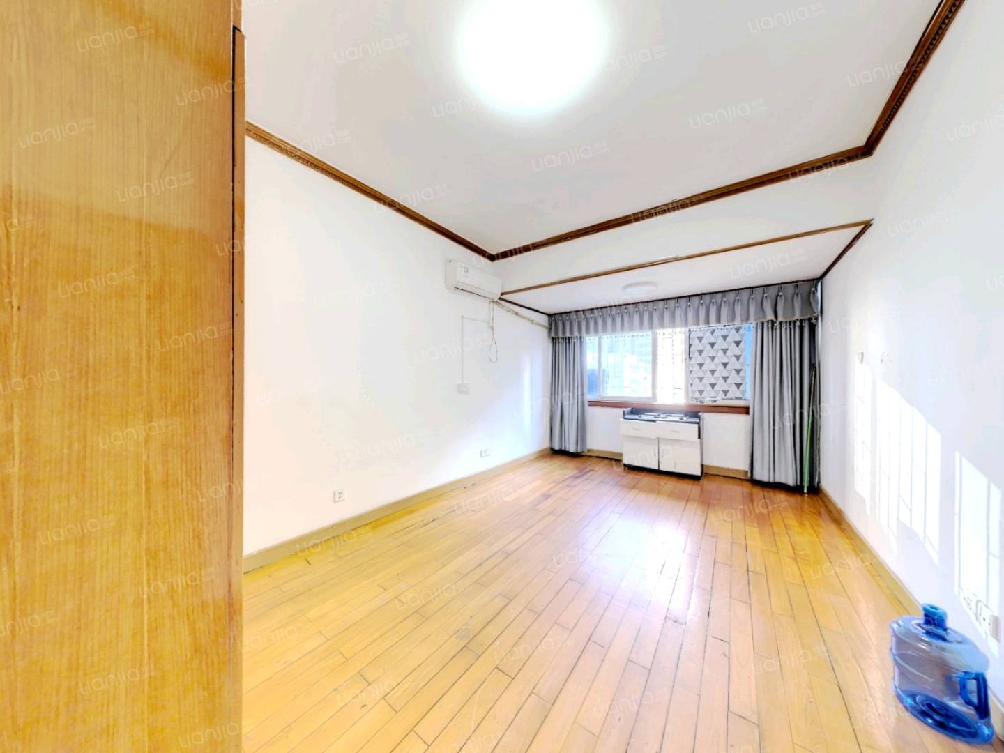龙屋小区）