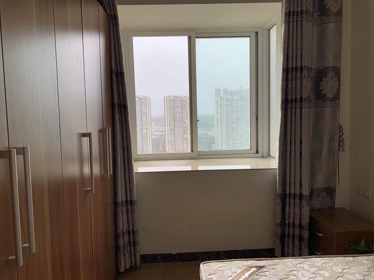 东湖胜景 随时看房·