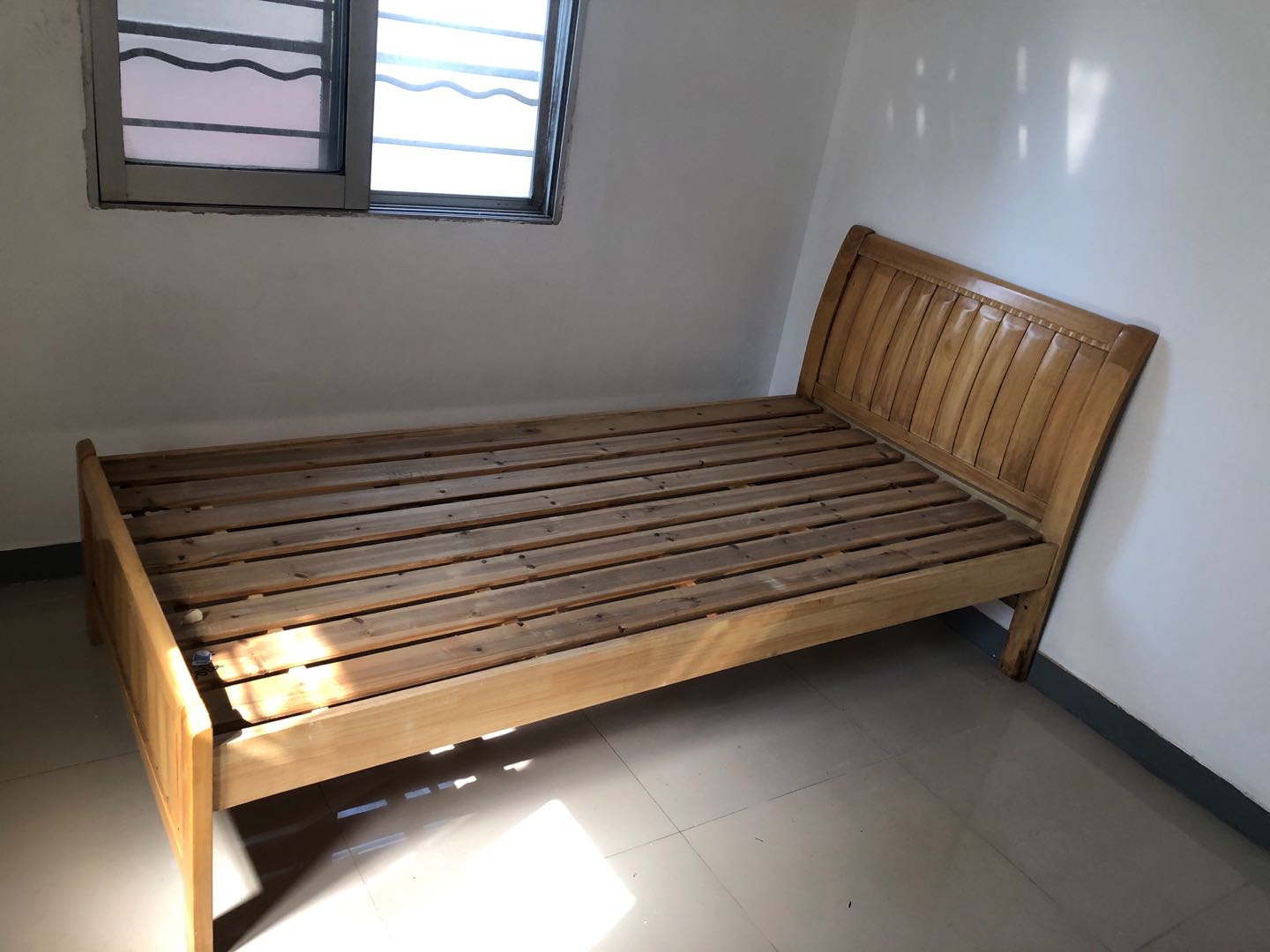 芦席营21号小区一层 随时看房·