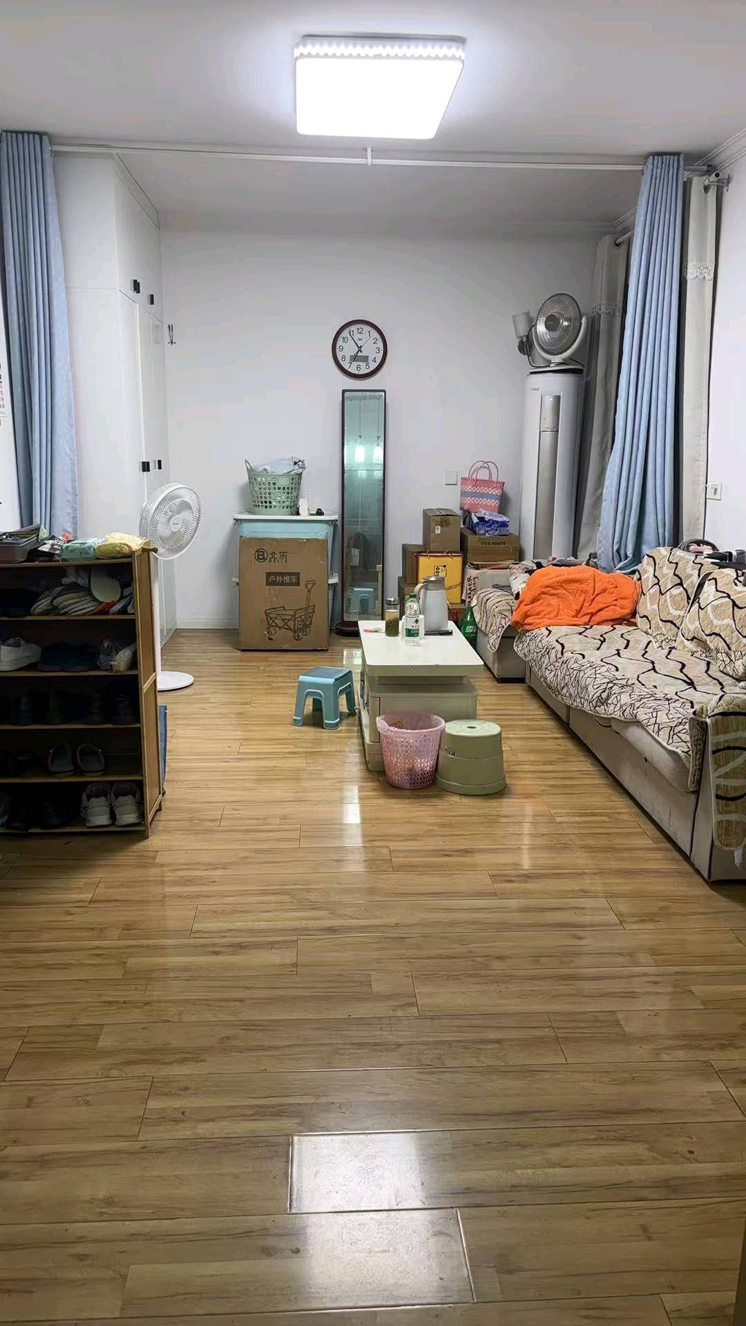 天成美景 2居室 3100元/月