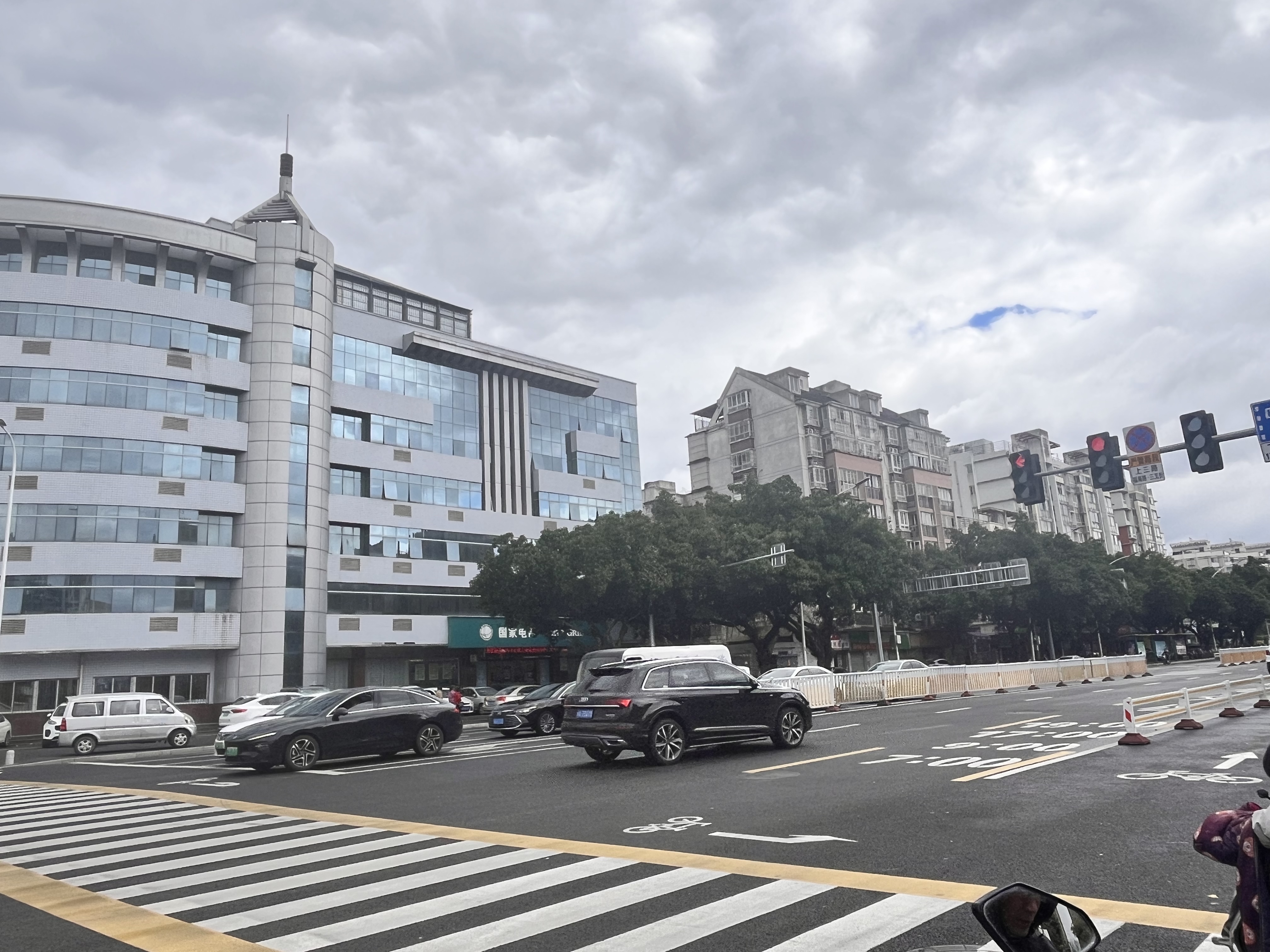 粮食局宿舍 随时看房·