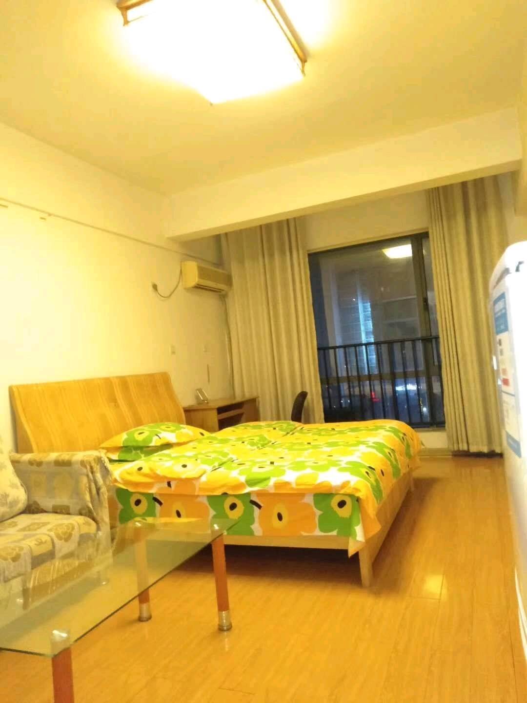 名富公寓 1居室 1600元/月