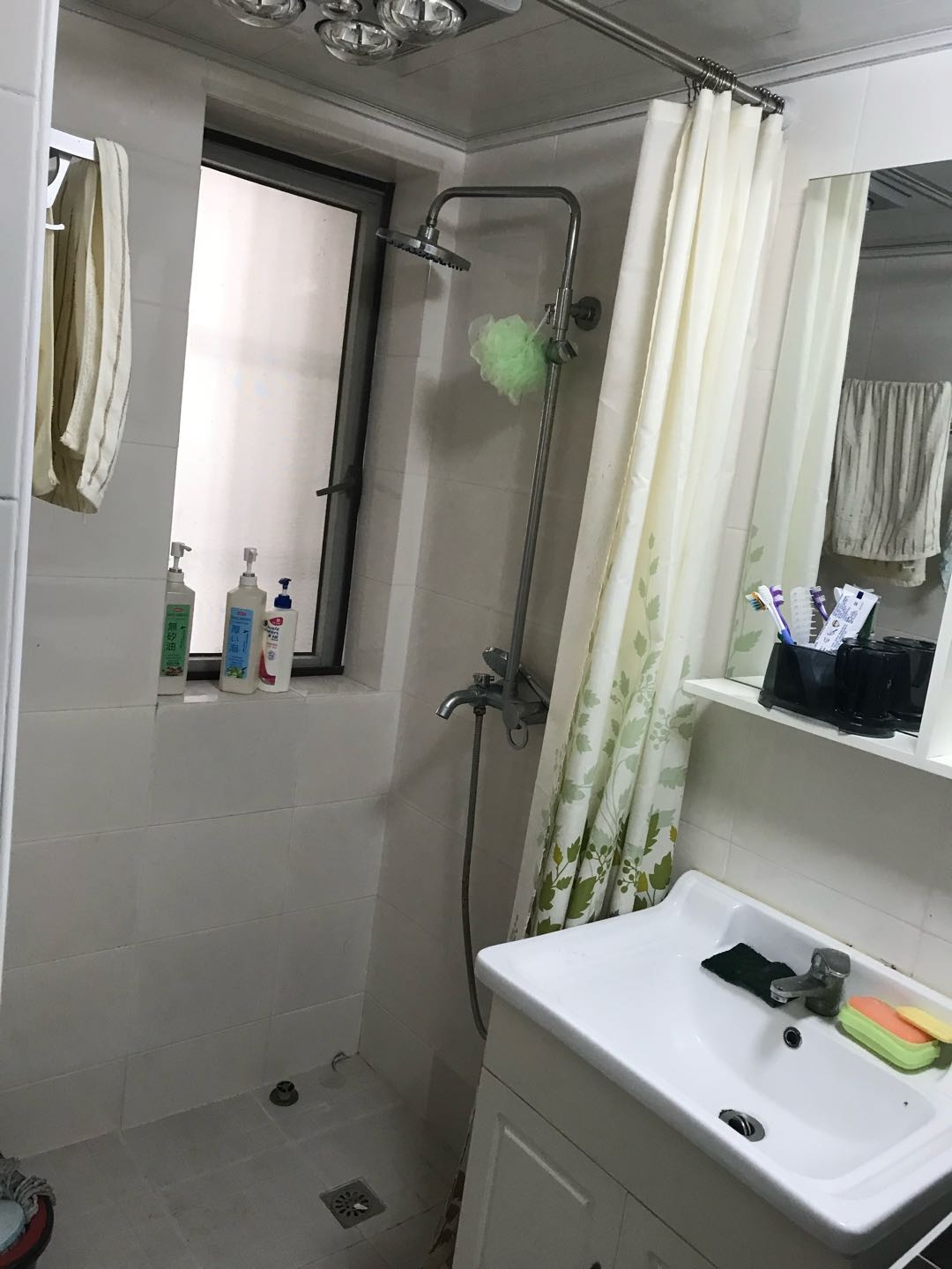 新闵小区 随时看房·