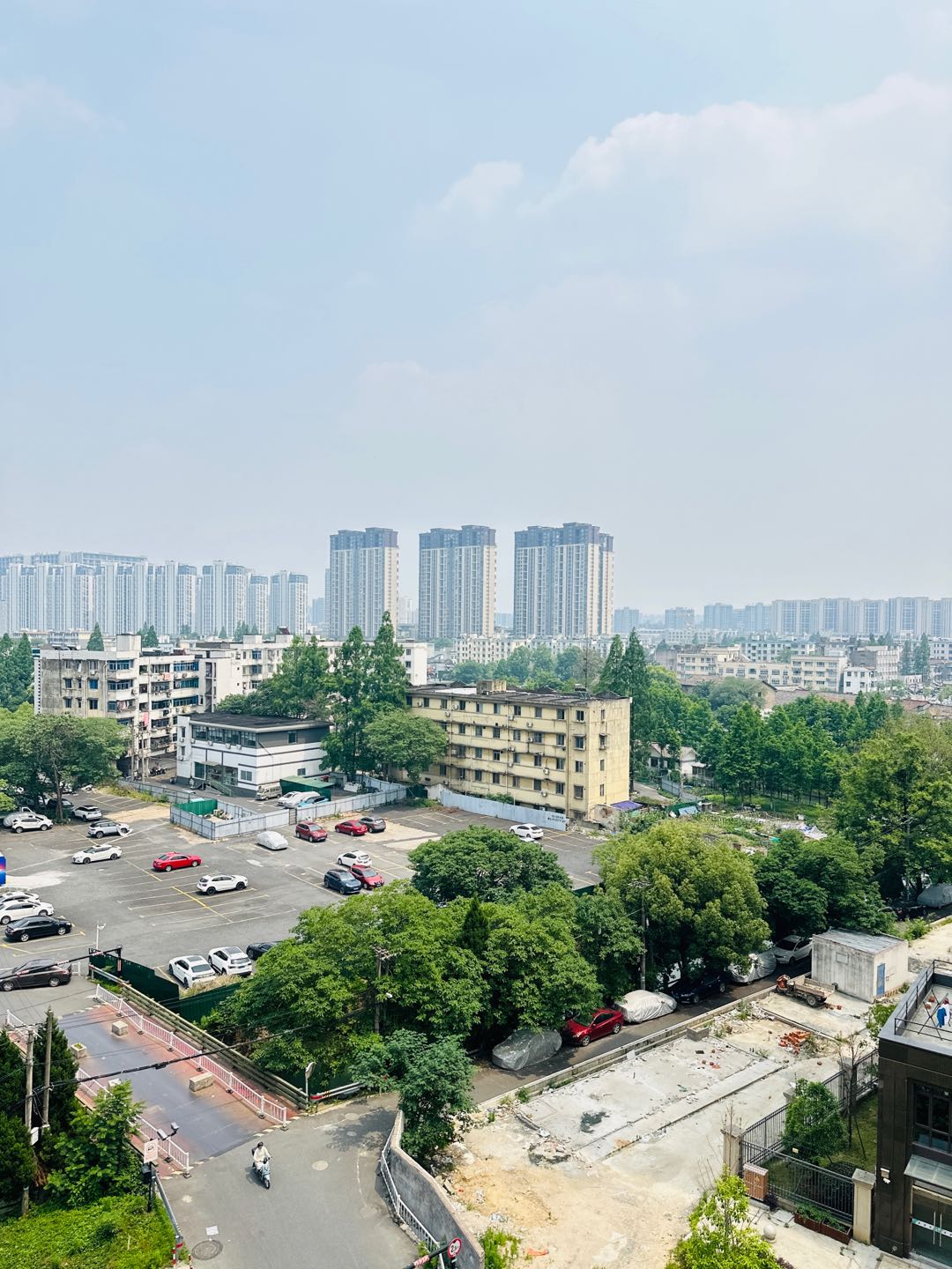 三墩卸紫家园 随时看房·