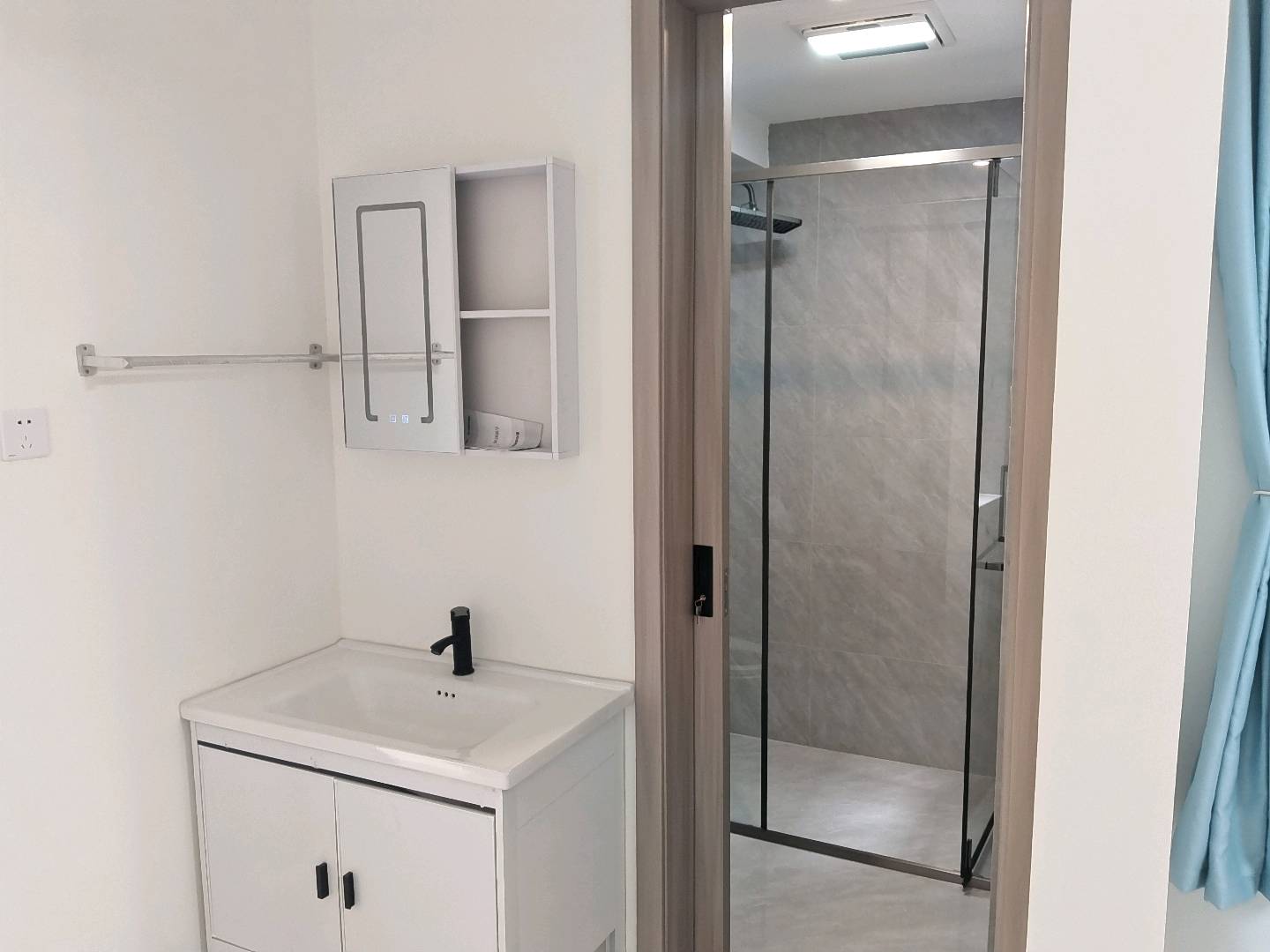 莲溪六村 随时看房·
