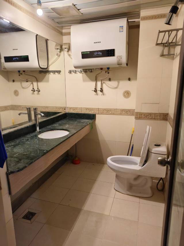 大家庭花园 随时看房·