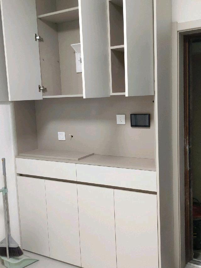 细柳街道府君庙小区 随时看房·