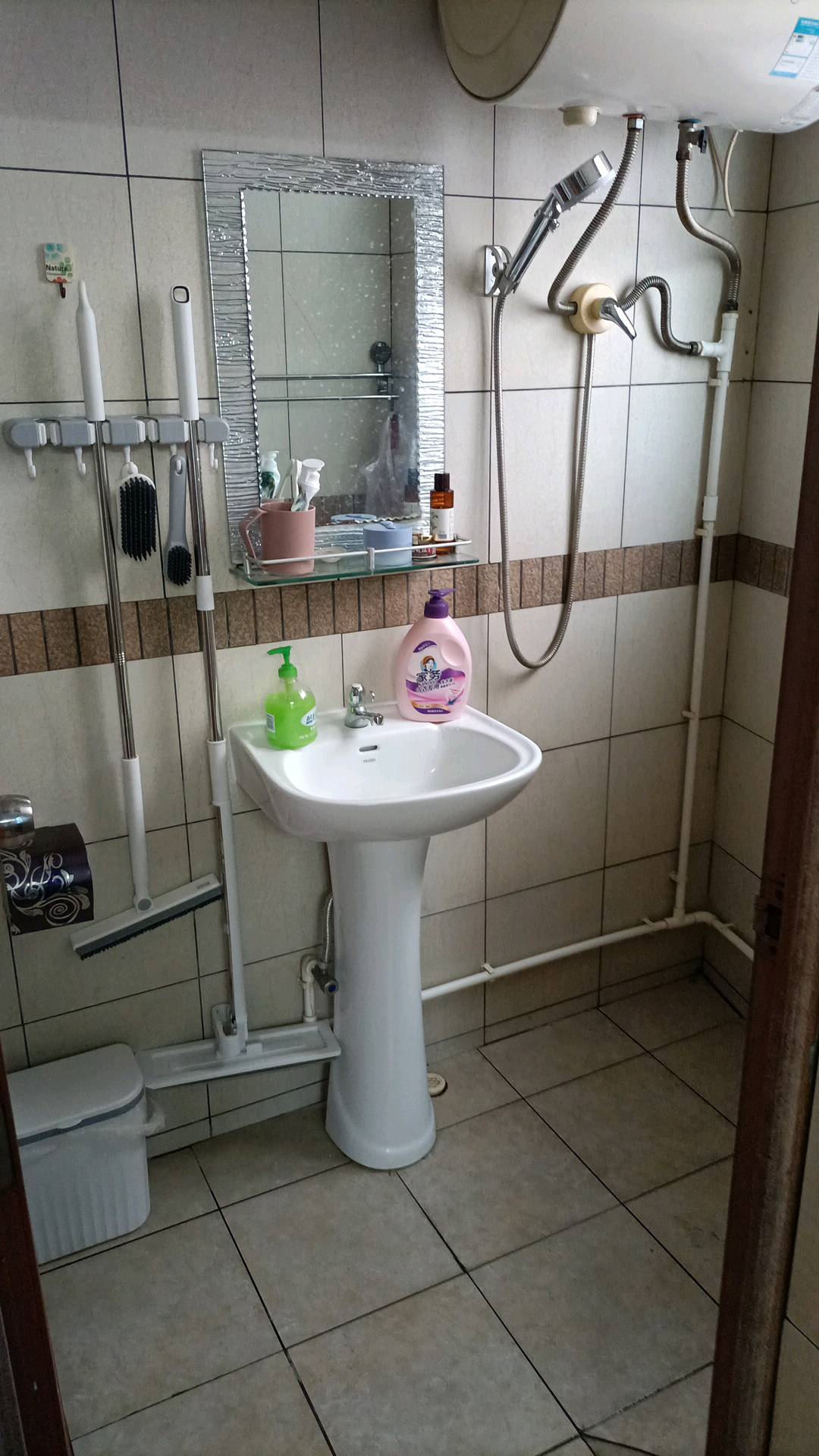 东建小区 随时看房·
