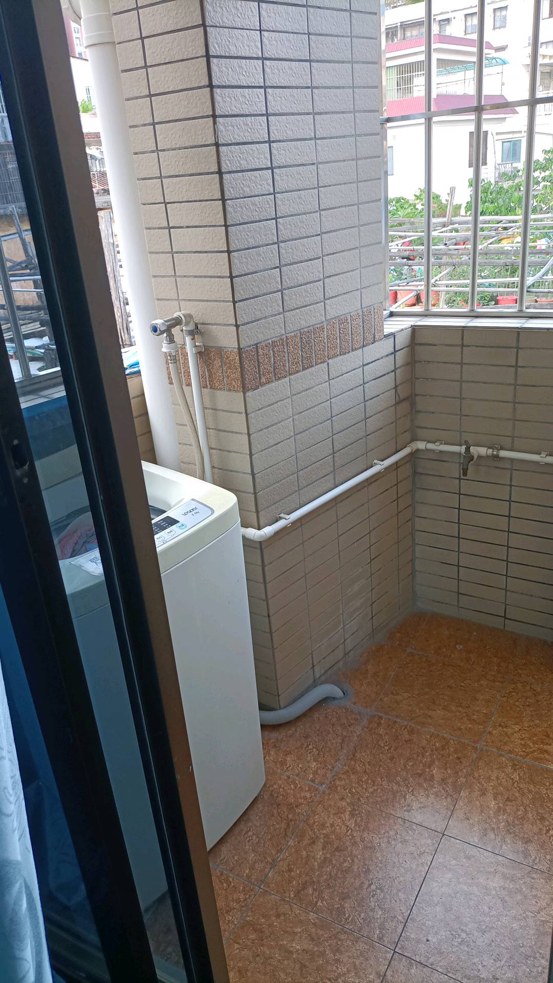 东建小区 随时看房·