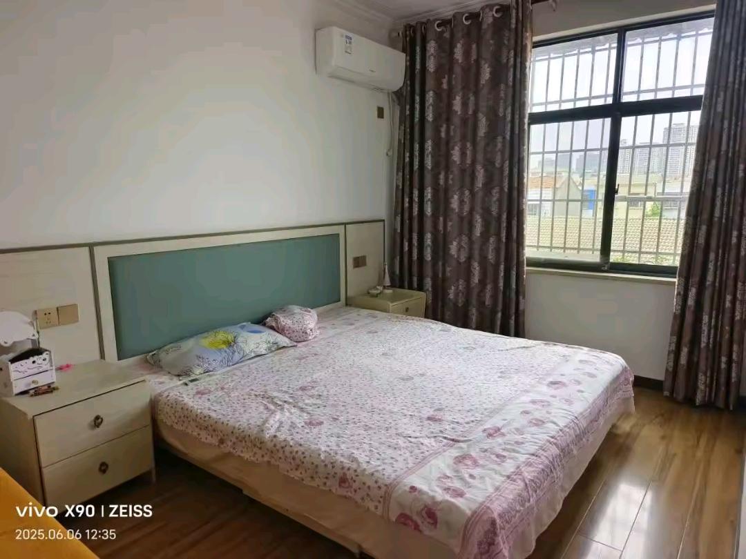 小南小区 随时看房·