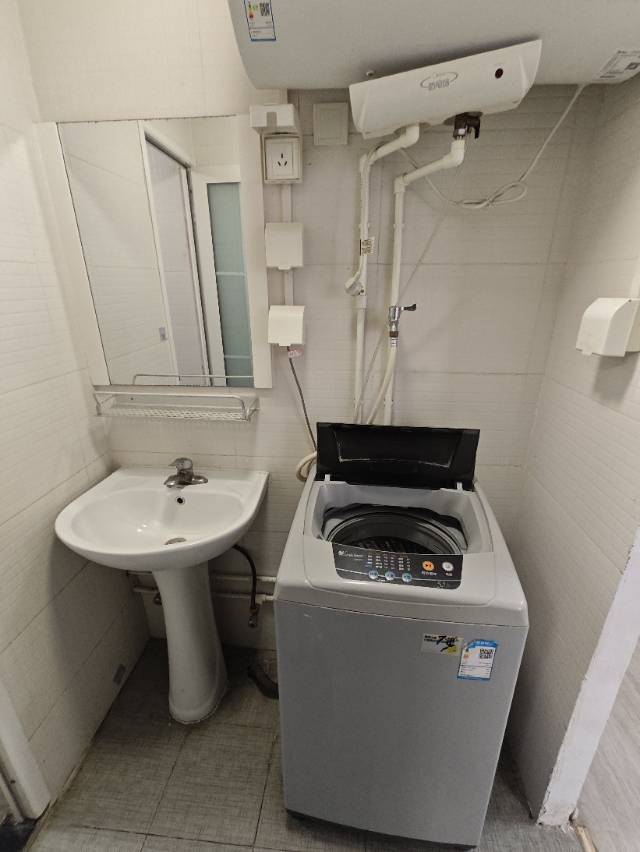 丰台区玉林里61号楼 随时看房·