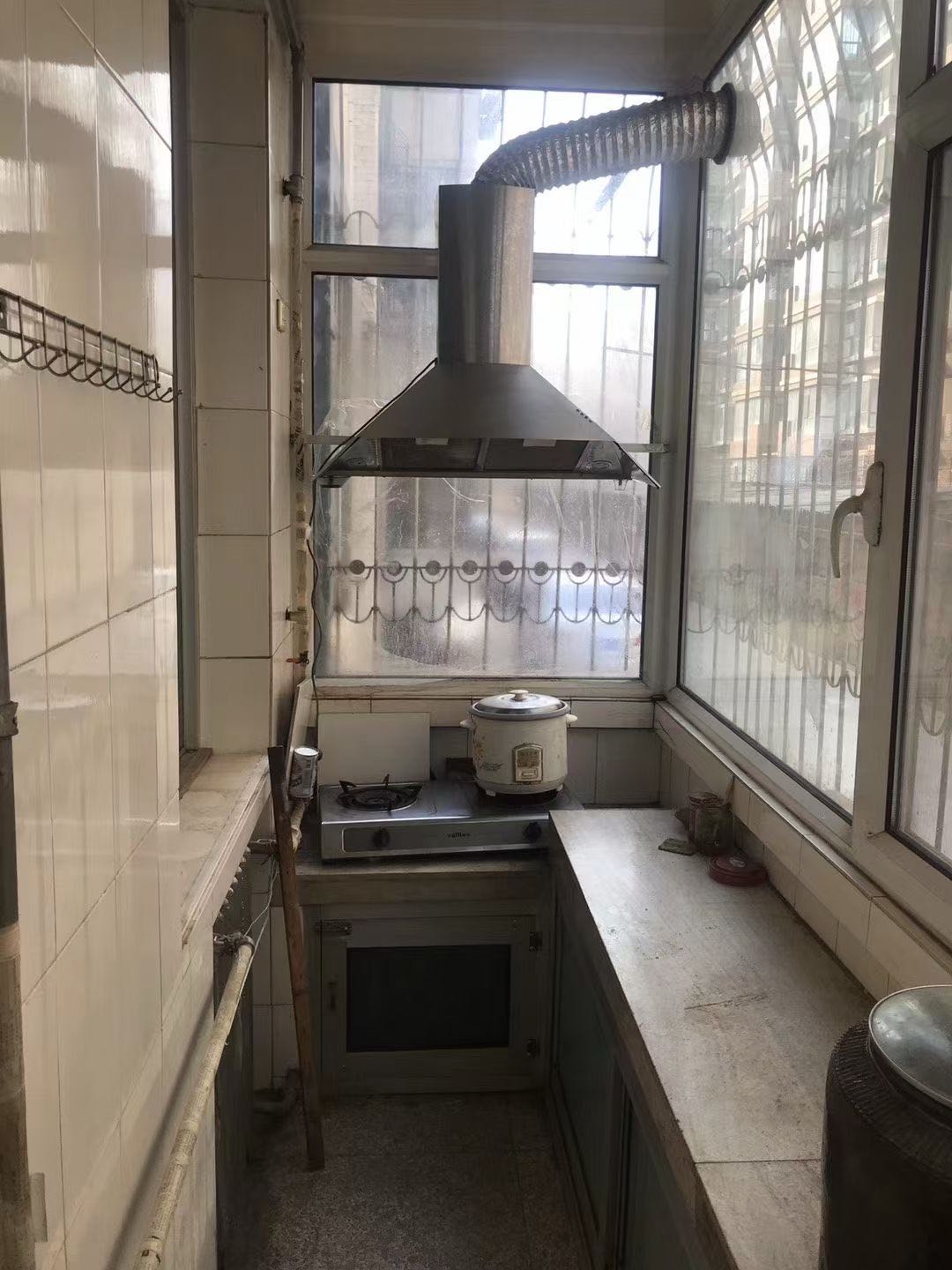 中医院宿舍 随时看房·