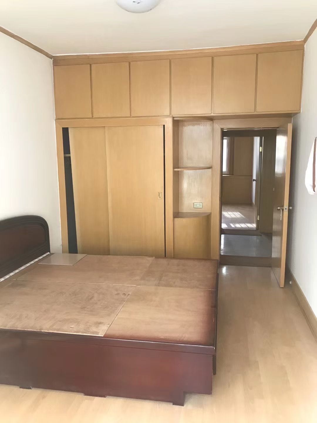 中医院宿舍 随时看房·