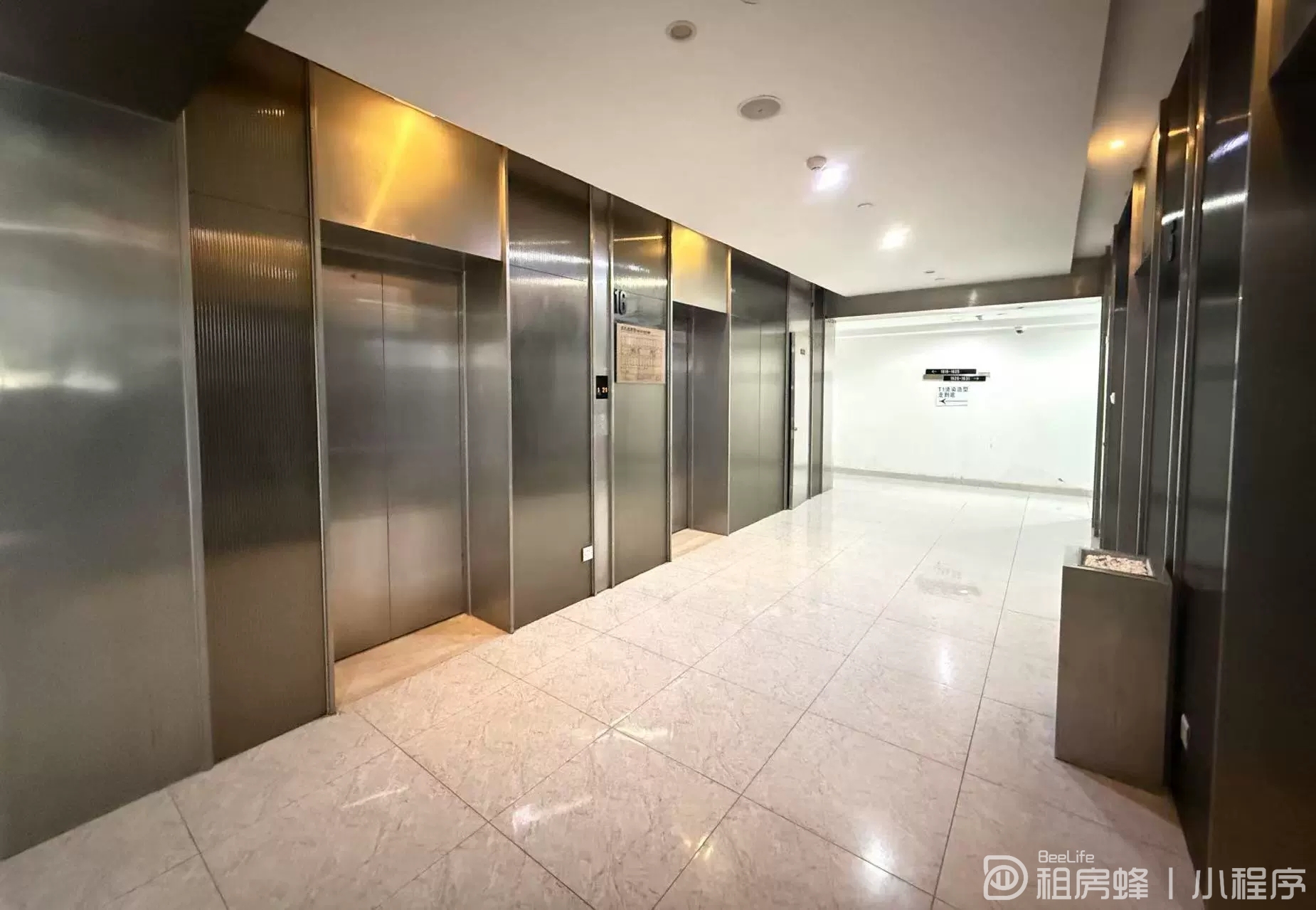 绿地外滩公馆 随时看房·