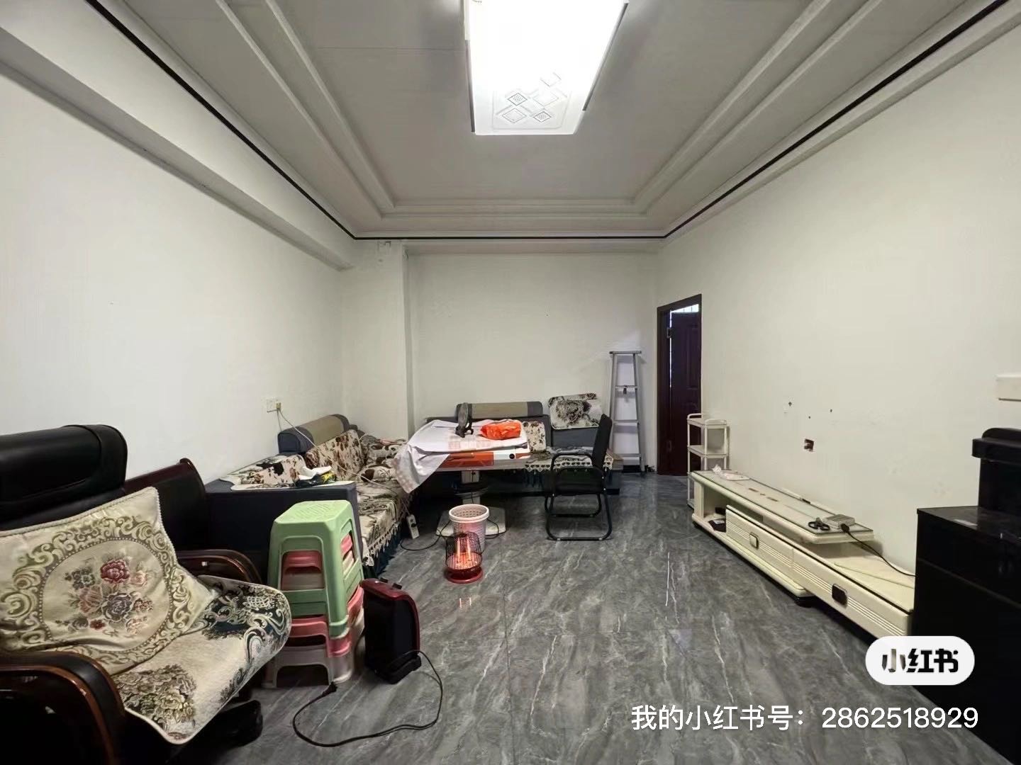 金苑商贸 5居室 2000元/月