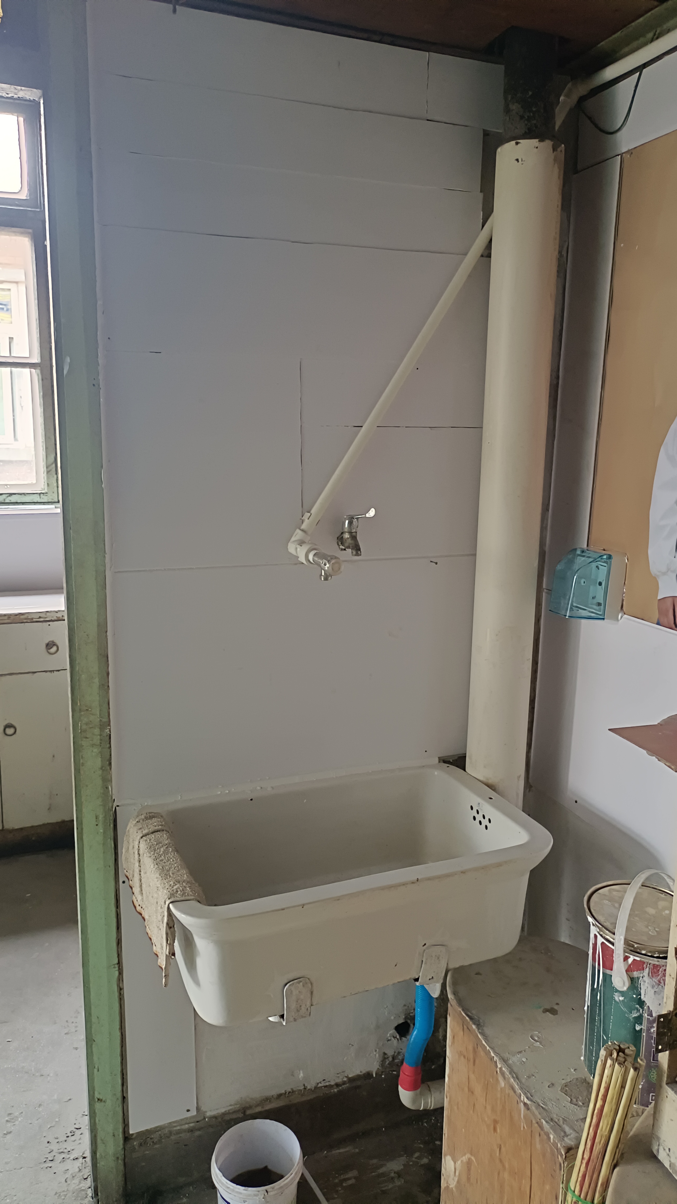 大胡同爱华里 随时看房·