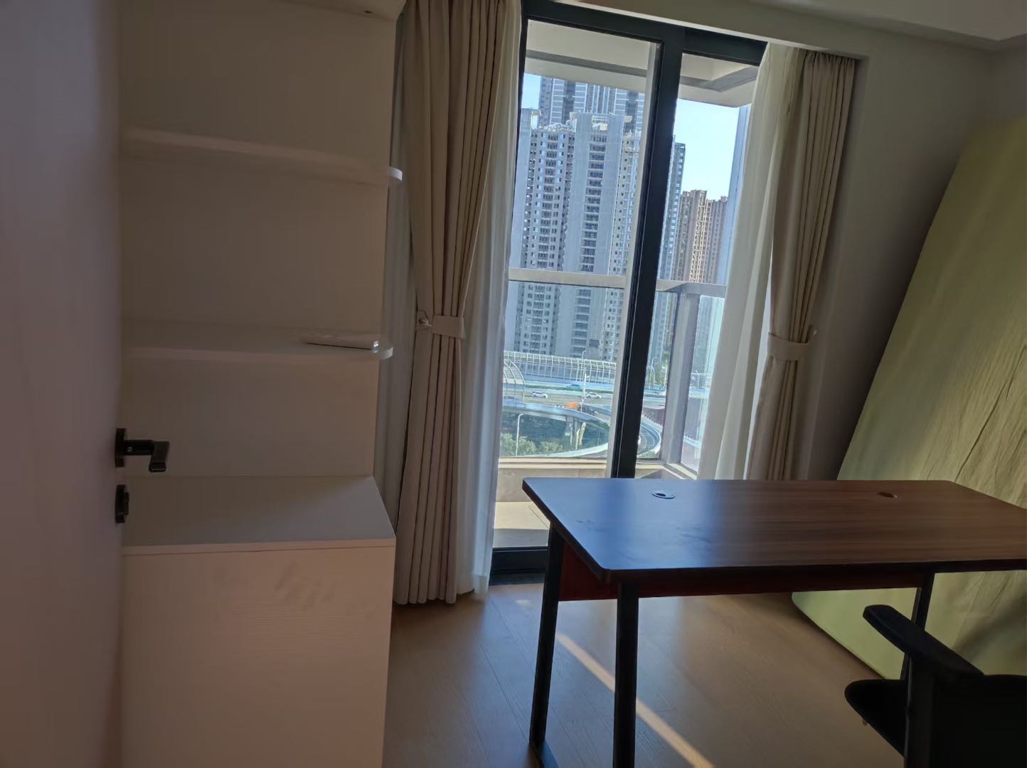 珞狮路诚功新时代 随时看房·
