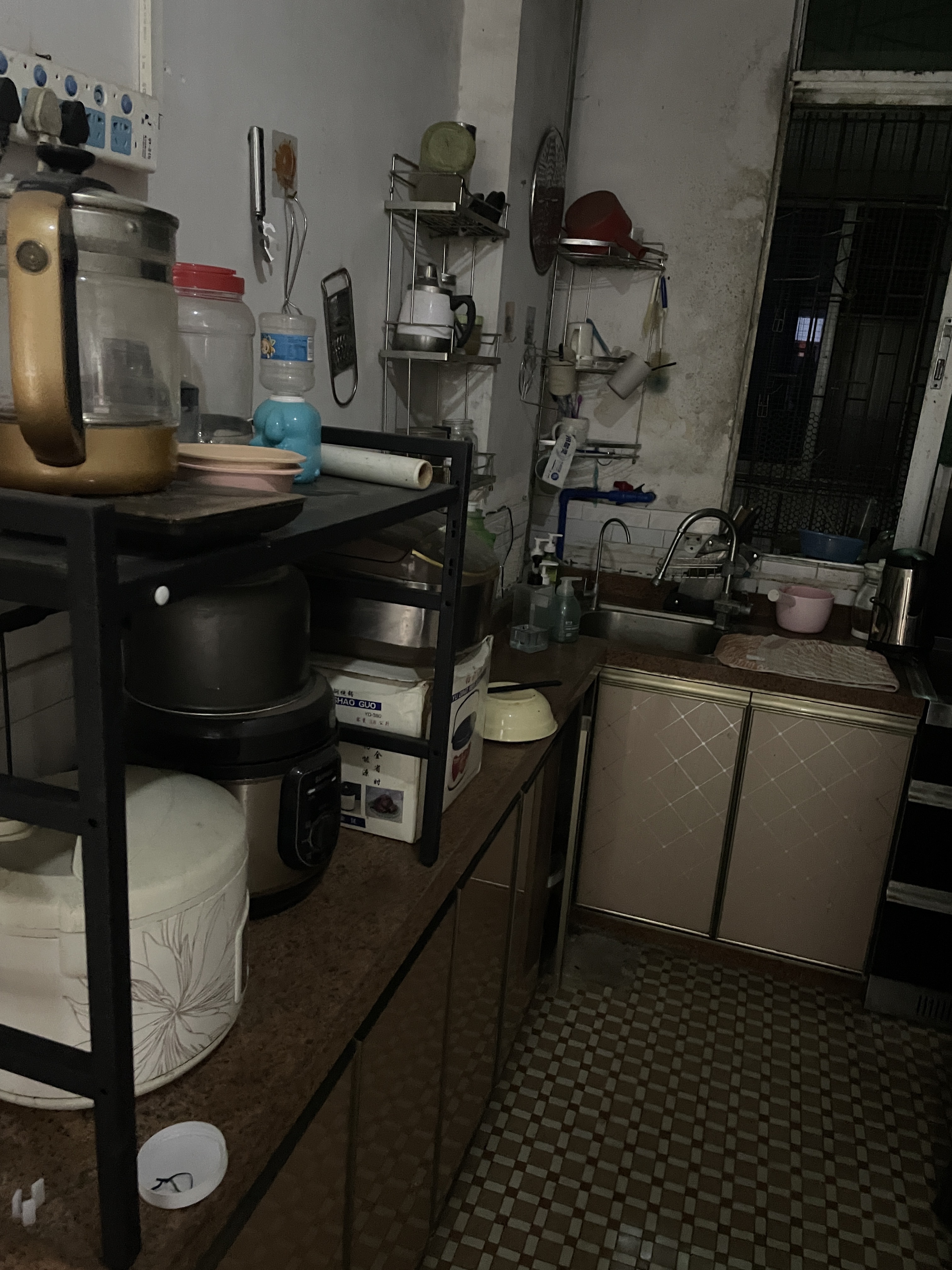 沿江东路8号 随时看房·