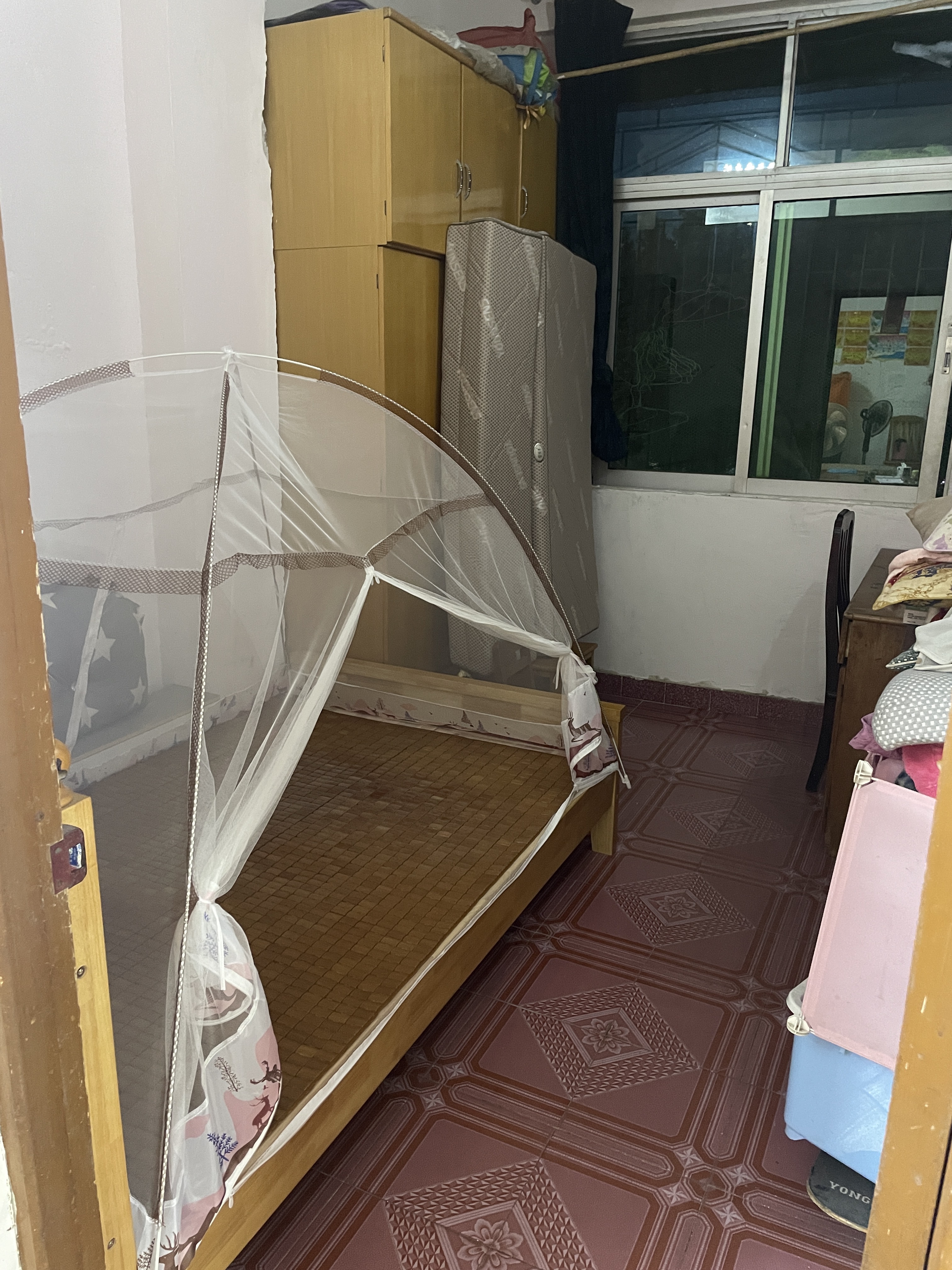 沿江东路8号 随时看房·