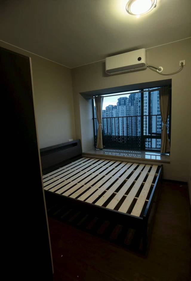 横潭河西花园 随时看房·