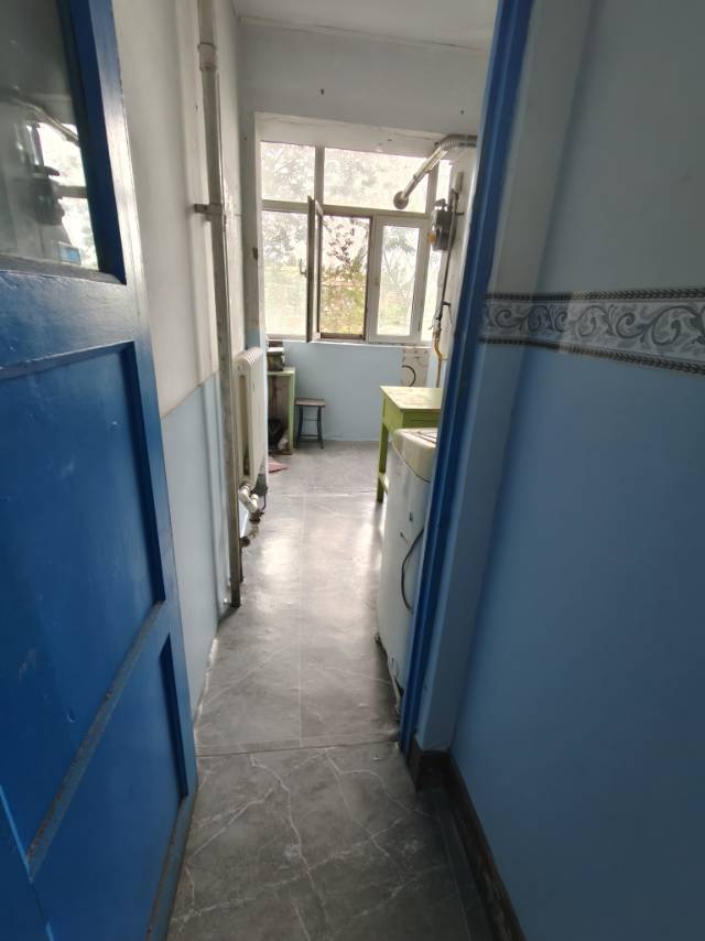 体育馆路574号新大家属院 随时看房·