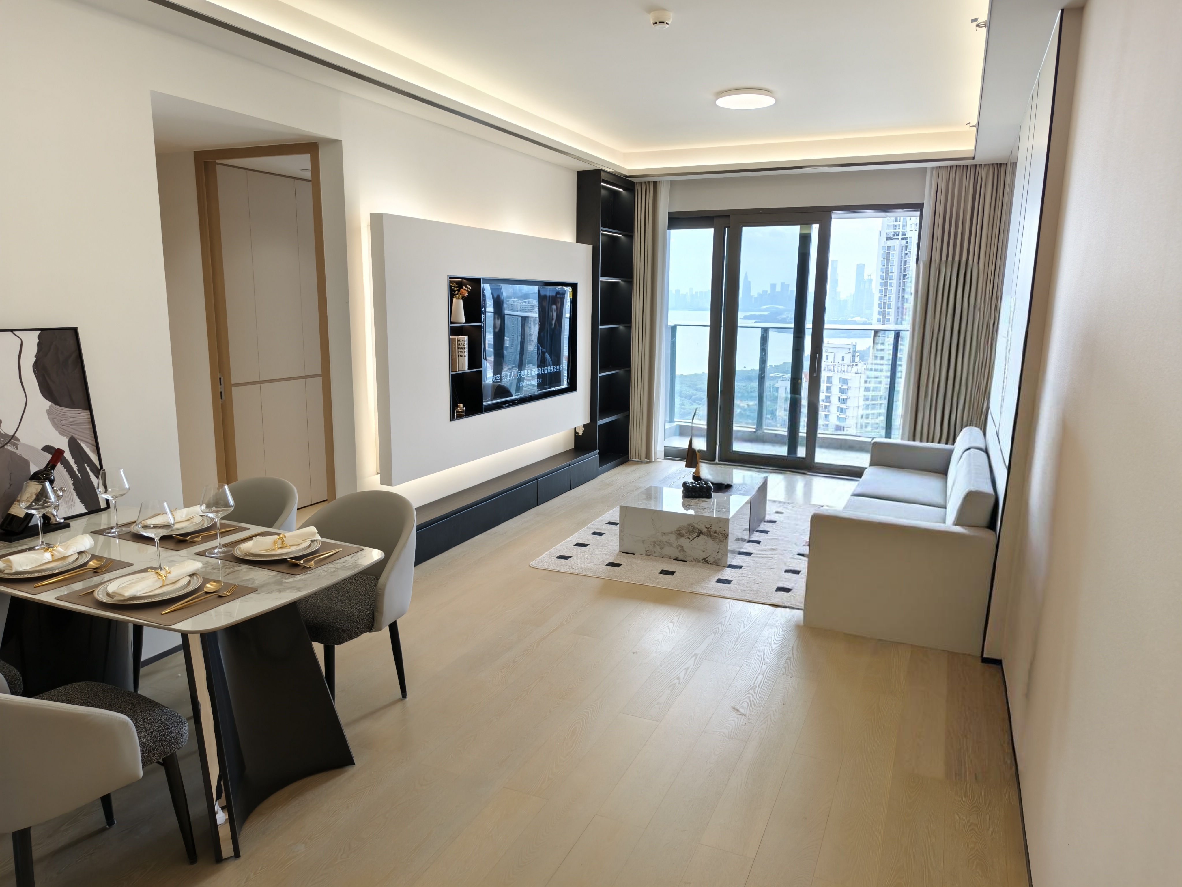 中洲湾迎海 3居室 16000元/月