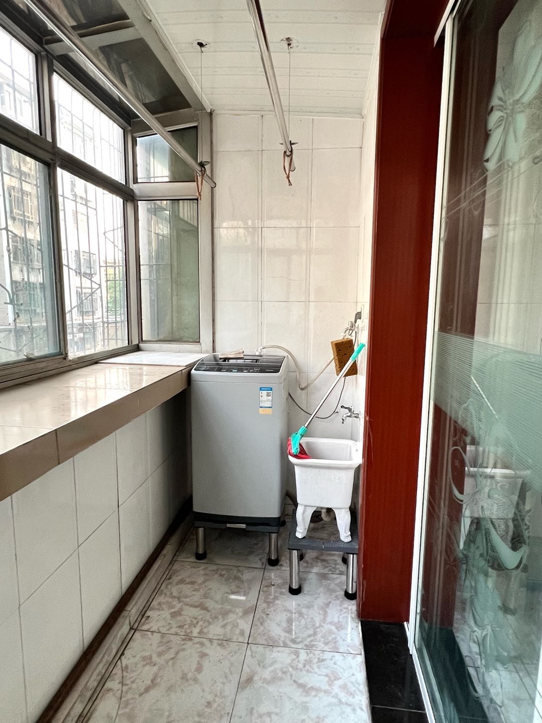 建明小区 随时看房·