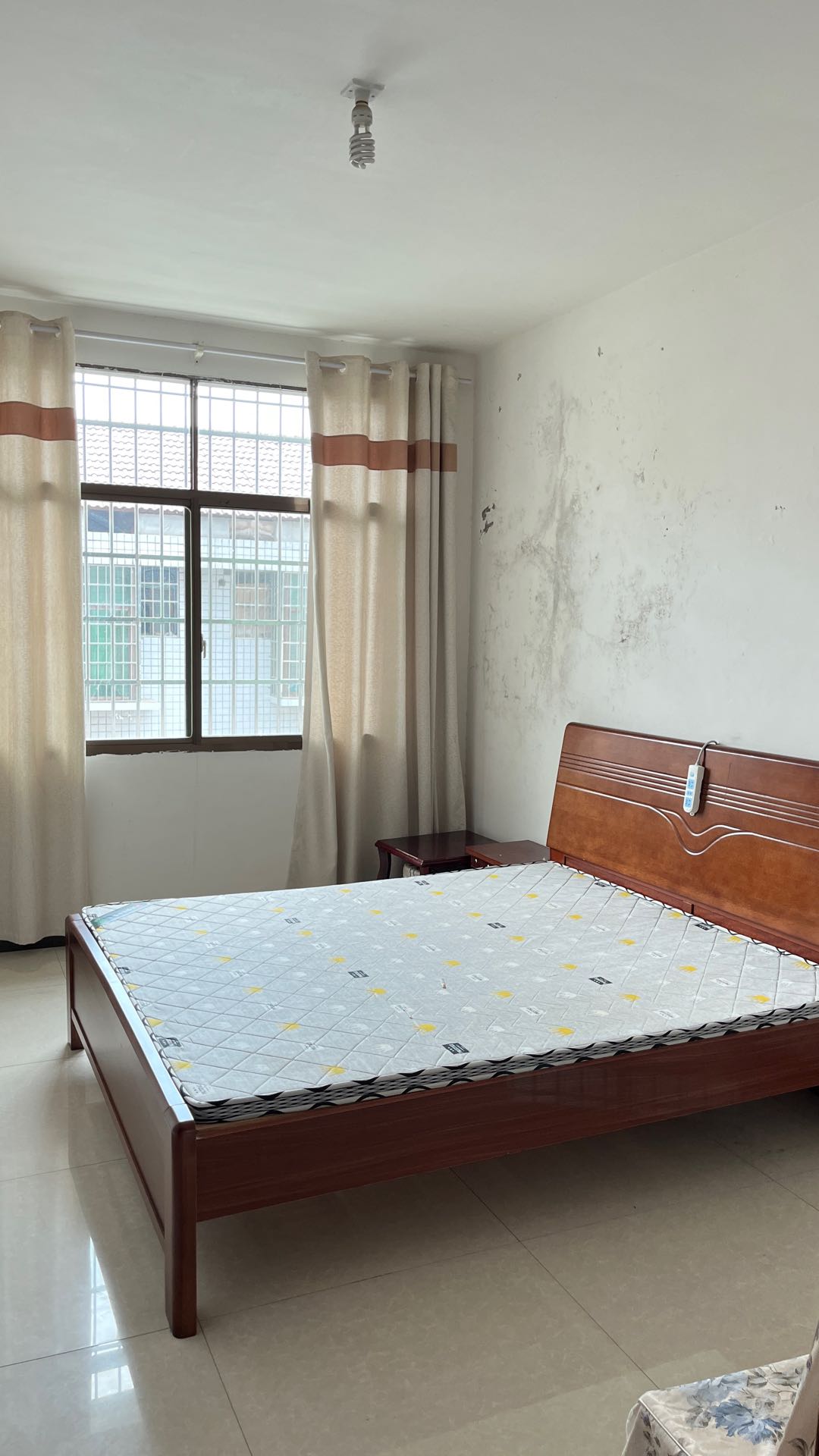 罗家小区西区 随时看房·