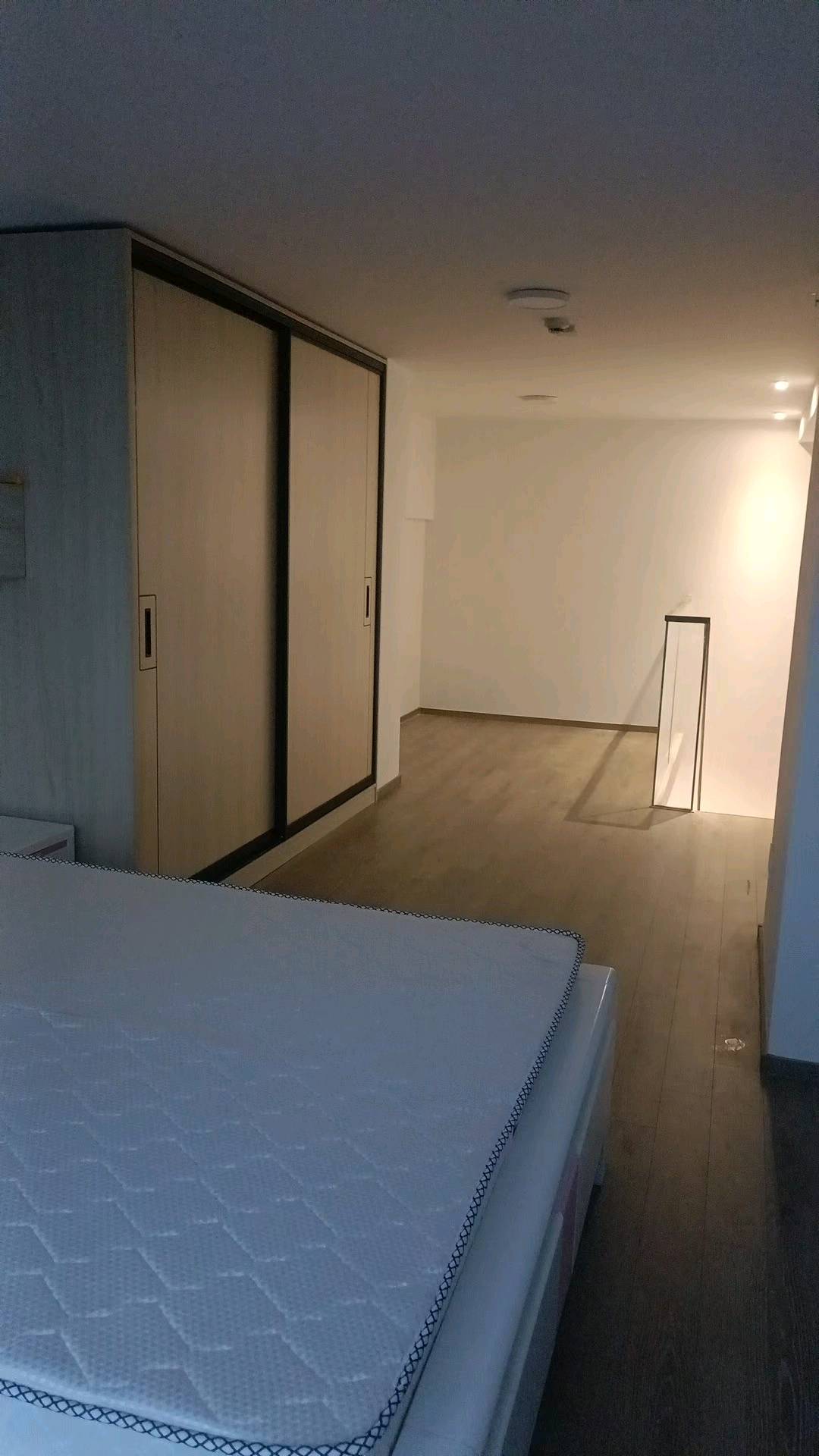 杭州萧山德信空港城）