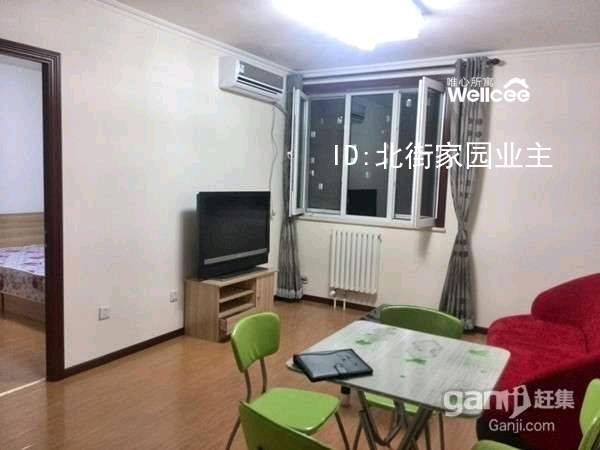 北街家园五区 3居室 4400元/月