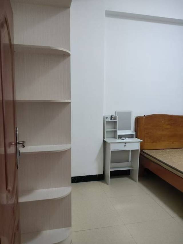 天伦大厦 随时看房·