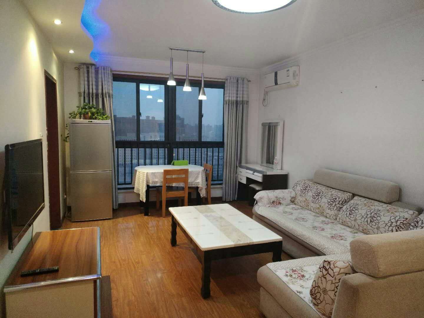 融侨馨苑 2居室 2500元/月
