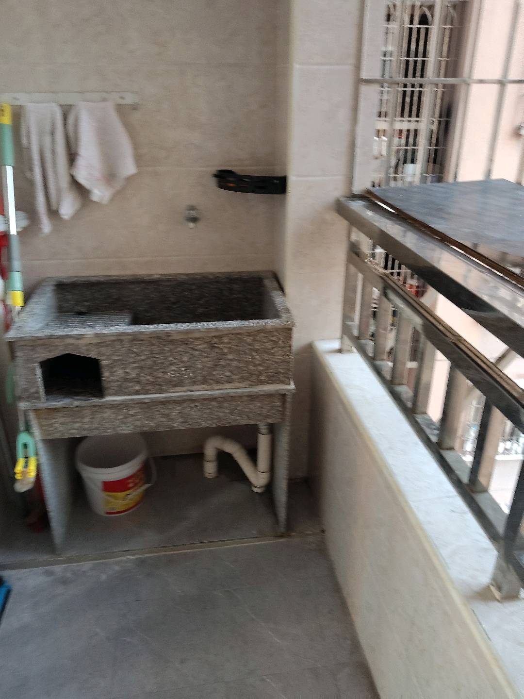 上街镇山水中美小区 随时看房·