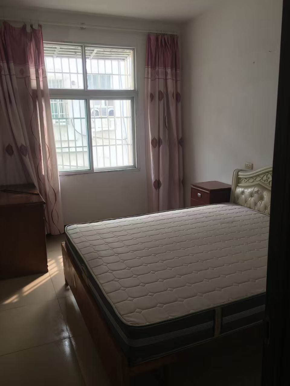 青云街2号印刷厂院内 随时看房·