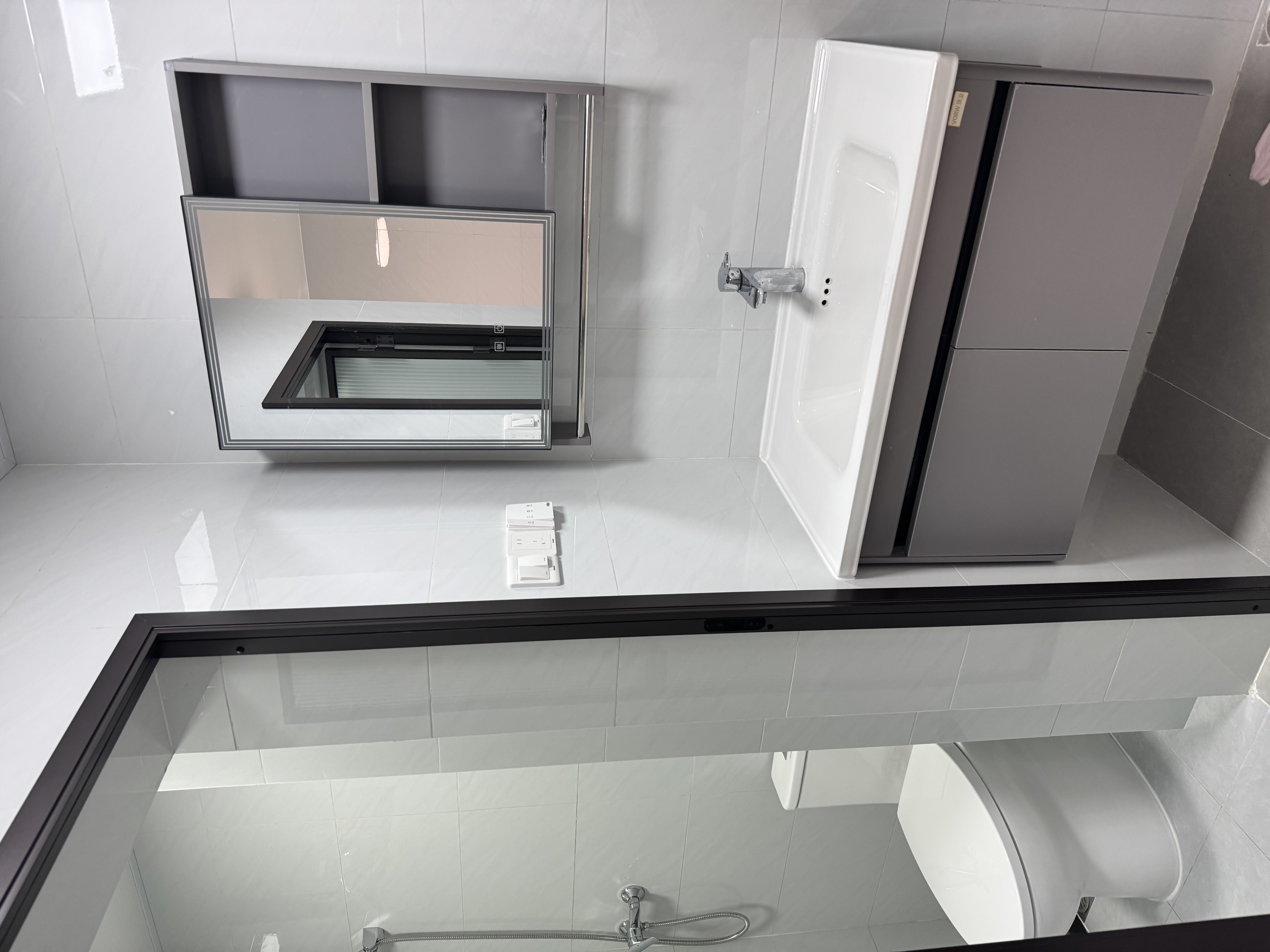 龙柏七村 随时看房·