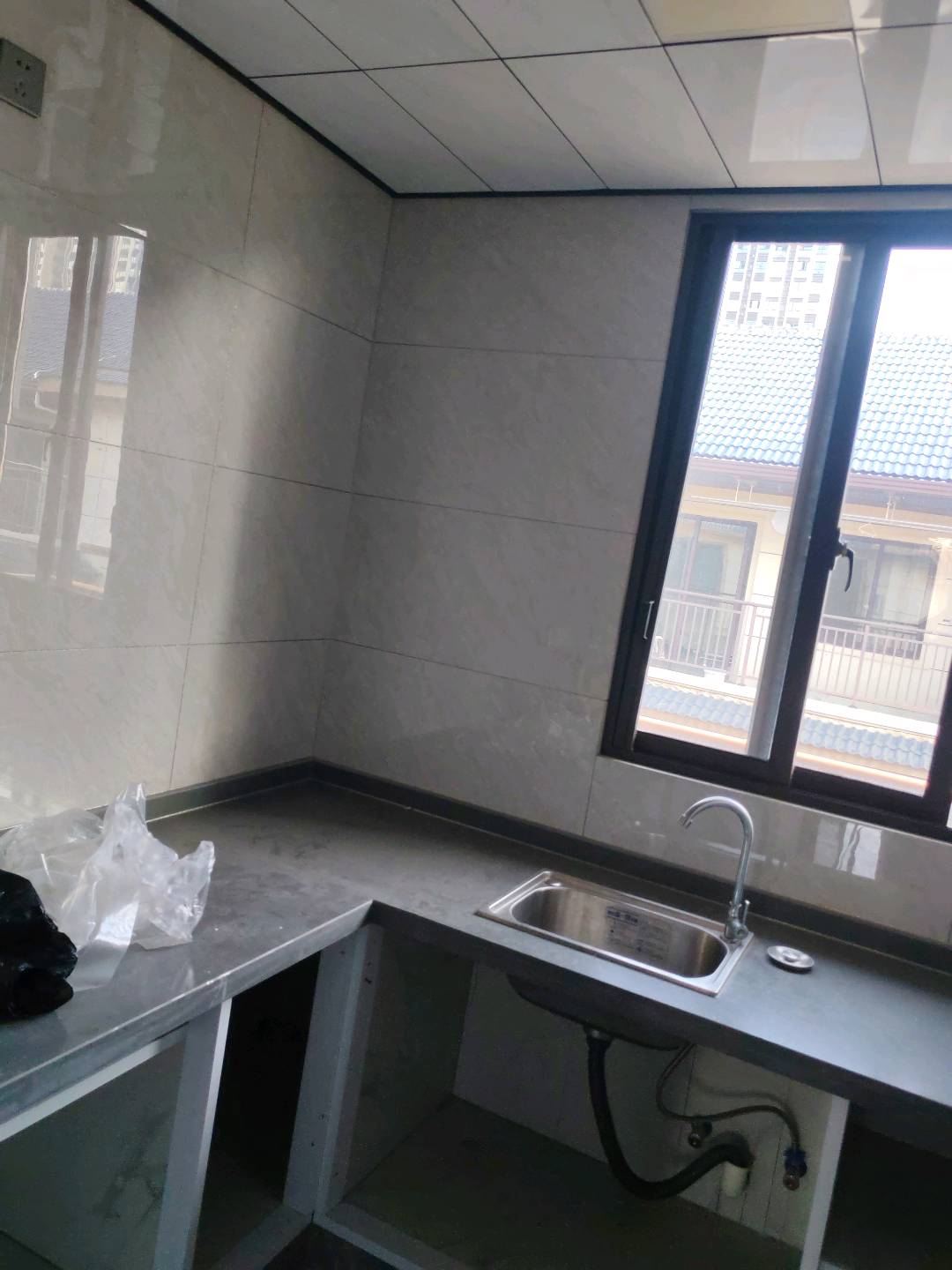 吴洲安置小区一期44栋东 随时看房·